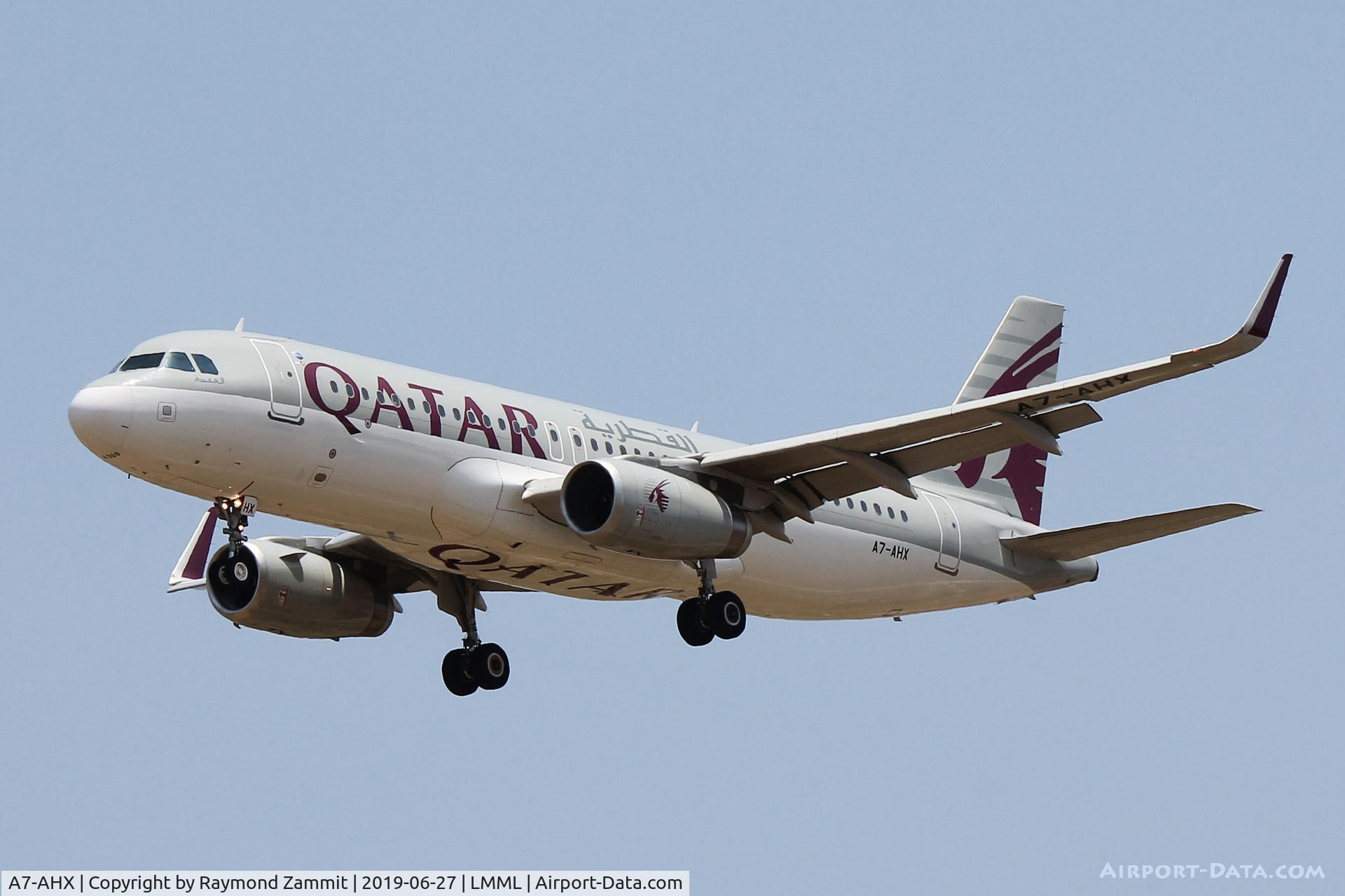 A7-AHX, 2012 Airbus A320-232 C/N 5361, A320 A7-AHX Qatar Airways