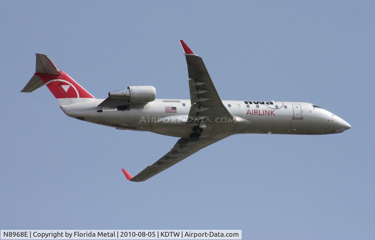 N8968E, 2004 Bombardier CRJ-200 (CL-600-2B19) C/N 7968, DTW spotting