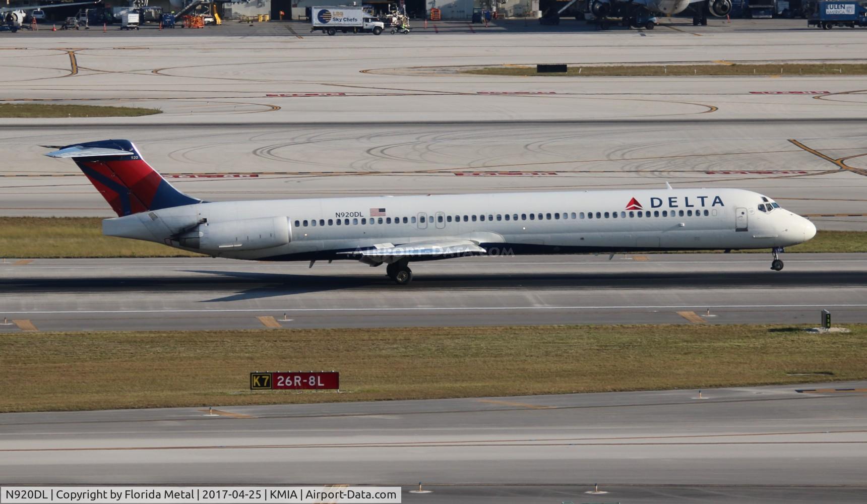 N920DL, 1988 McDonnell Douglas MD-88 C/N 49644, MIA spotting