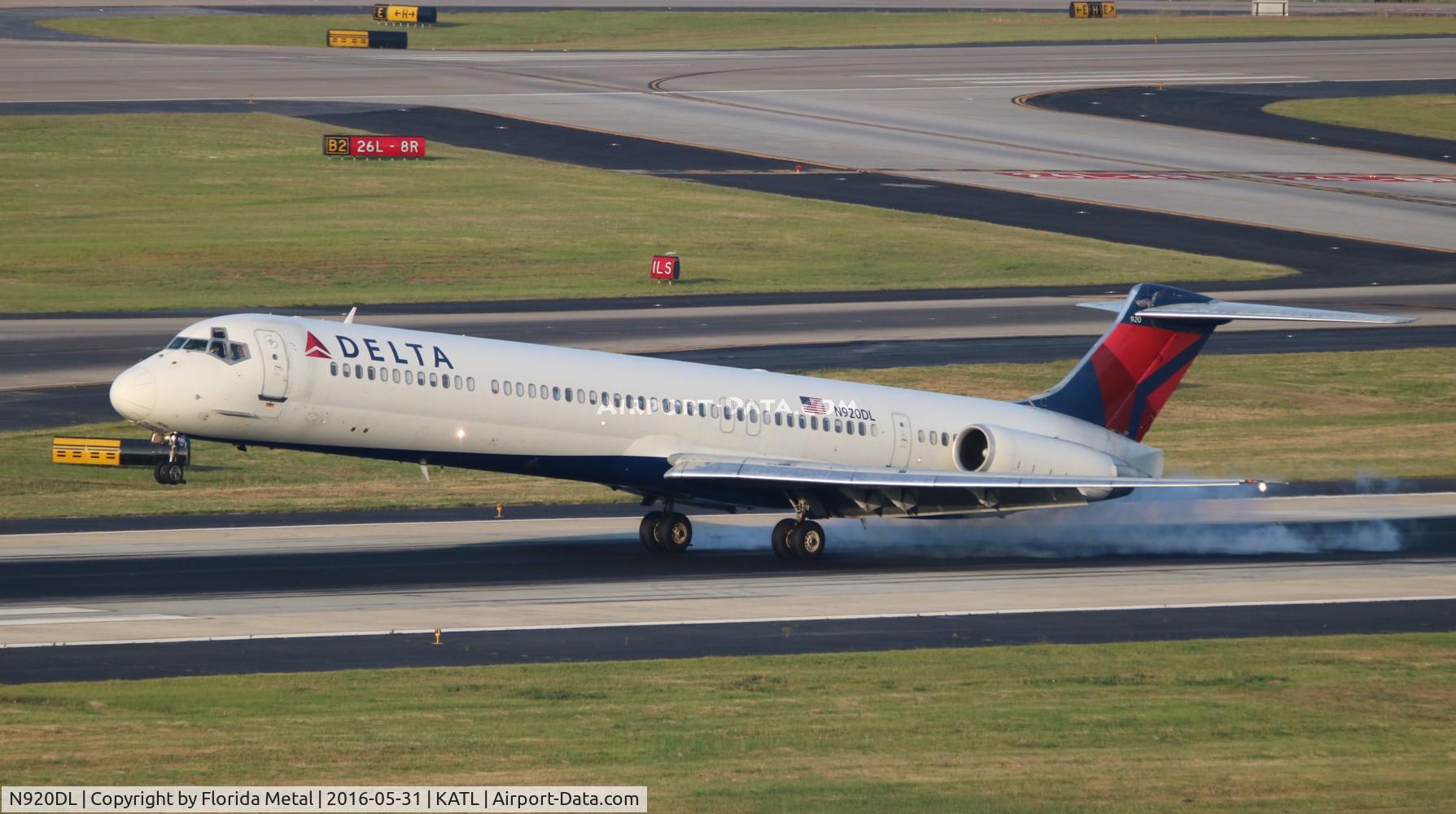 N920DL, 1988 McDonnell Douglas MD-88 C/N 49644, ATL spotting