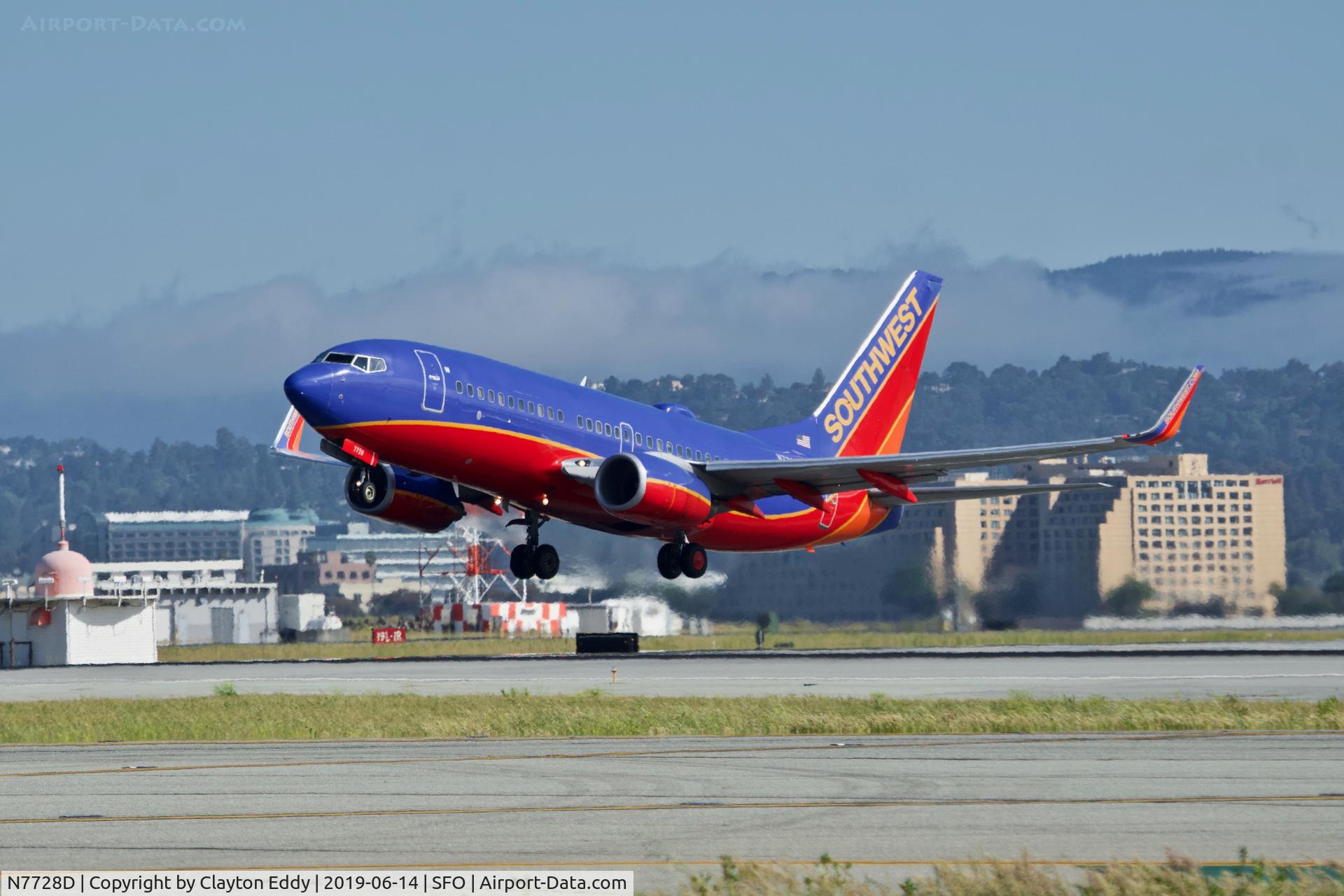 N7728D, 2006 Boeing 737-7BD C/N 33925, Departing runway 01 at SFO 2019.