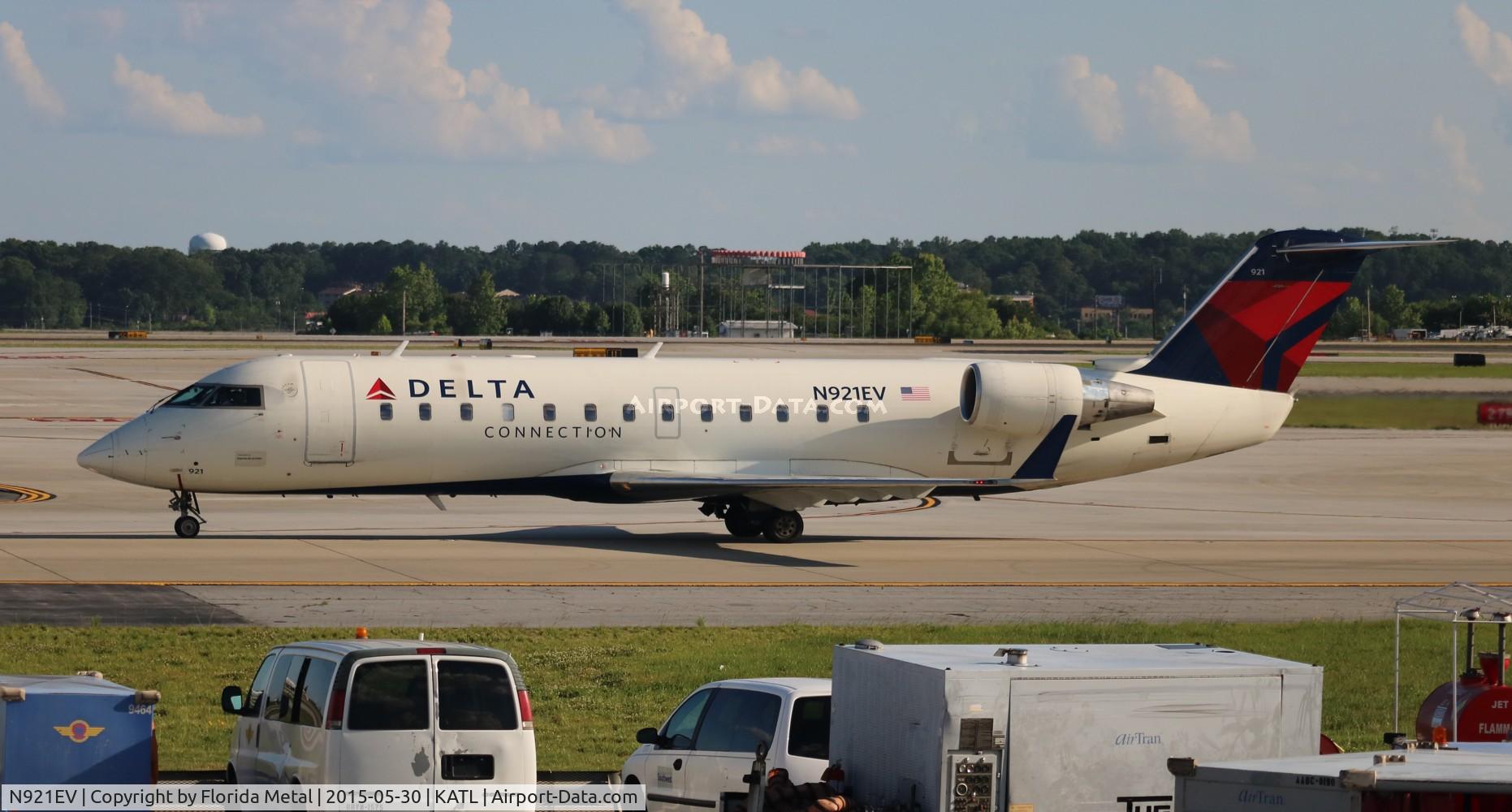 N921EV, 2003 Bombardier CRJ-200ER (CL-600-2B19) C/N 7819, ATL spotting