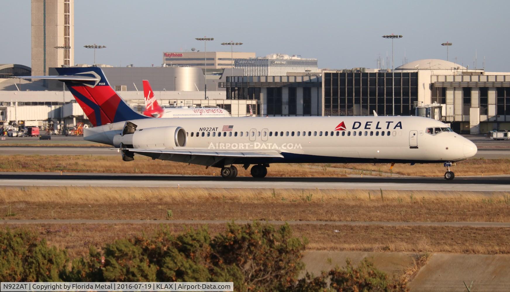 N922AT, 2005 Boeing 717-200 C/N 55050, LAX spotting