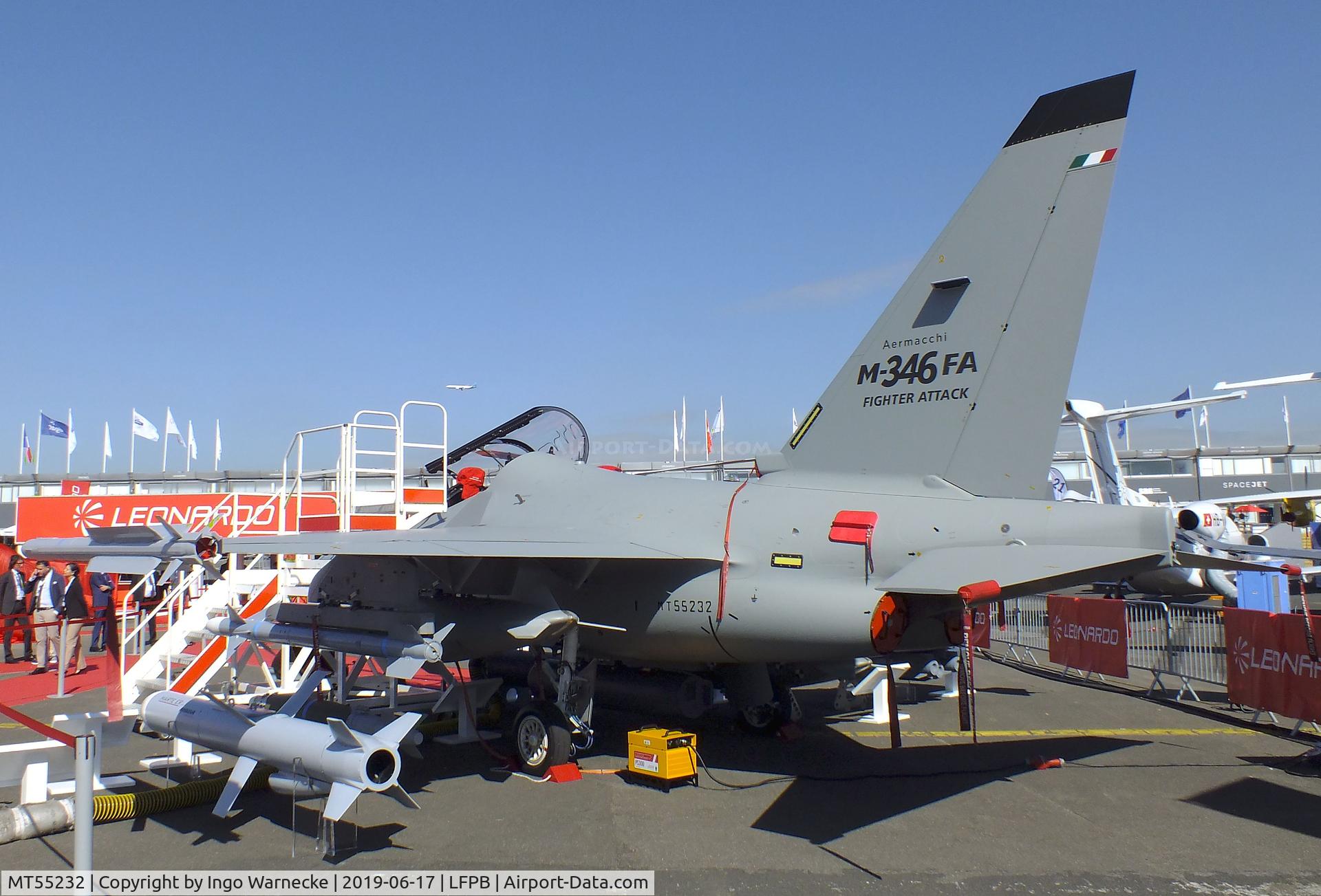 MT55232, Leonardo M-346FA Master C/N unknown_MT55232, Alenia Aermacchi M-346 Master at the Aerosalon 2019, Paris