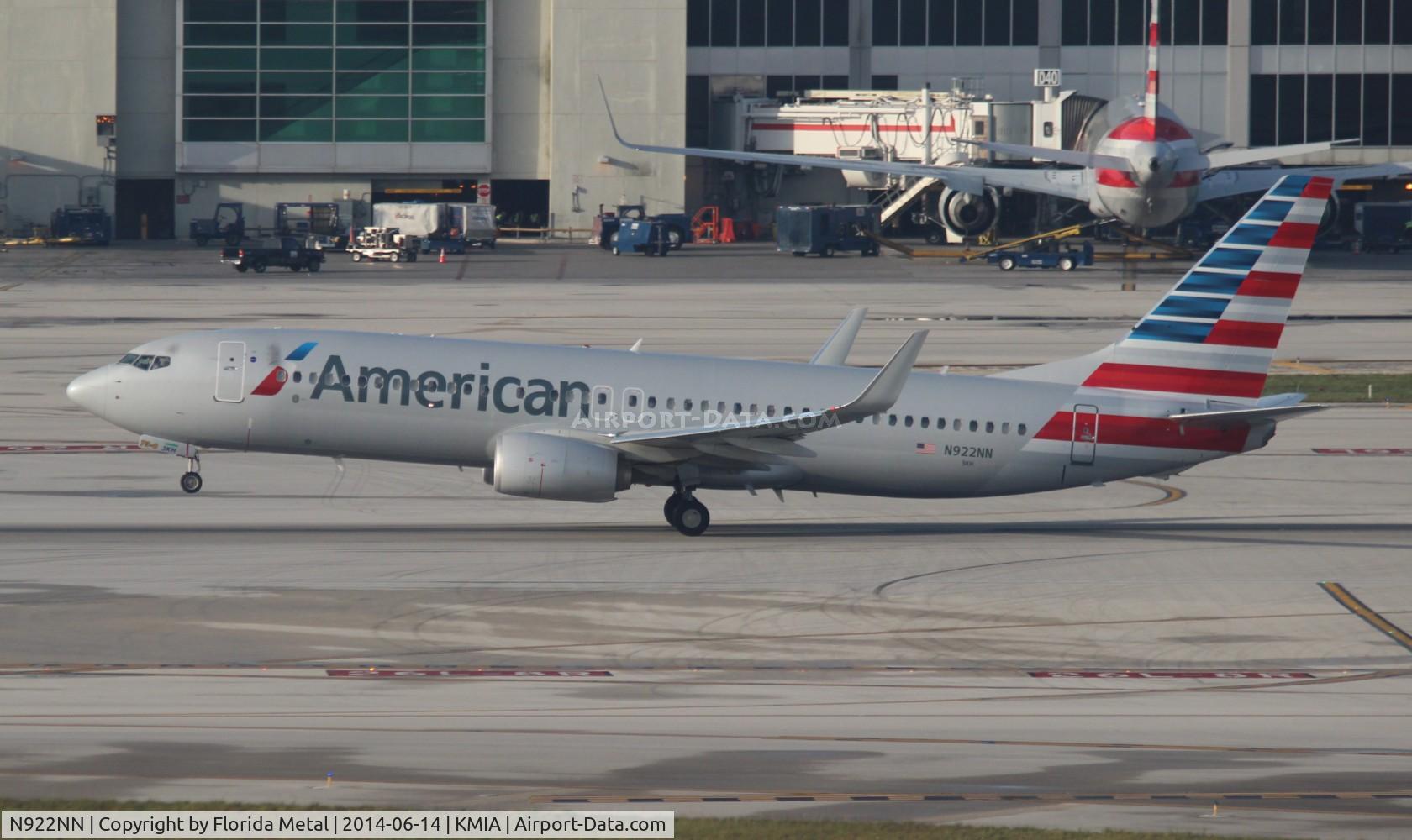 N922NN, 2013 Boeing 737-823 C/N 29574, MIA spotting