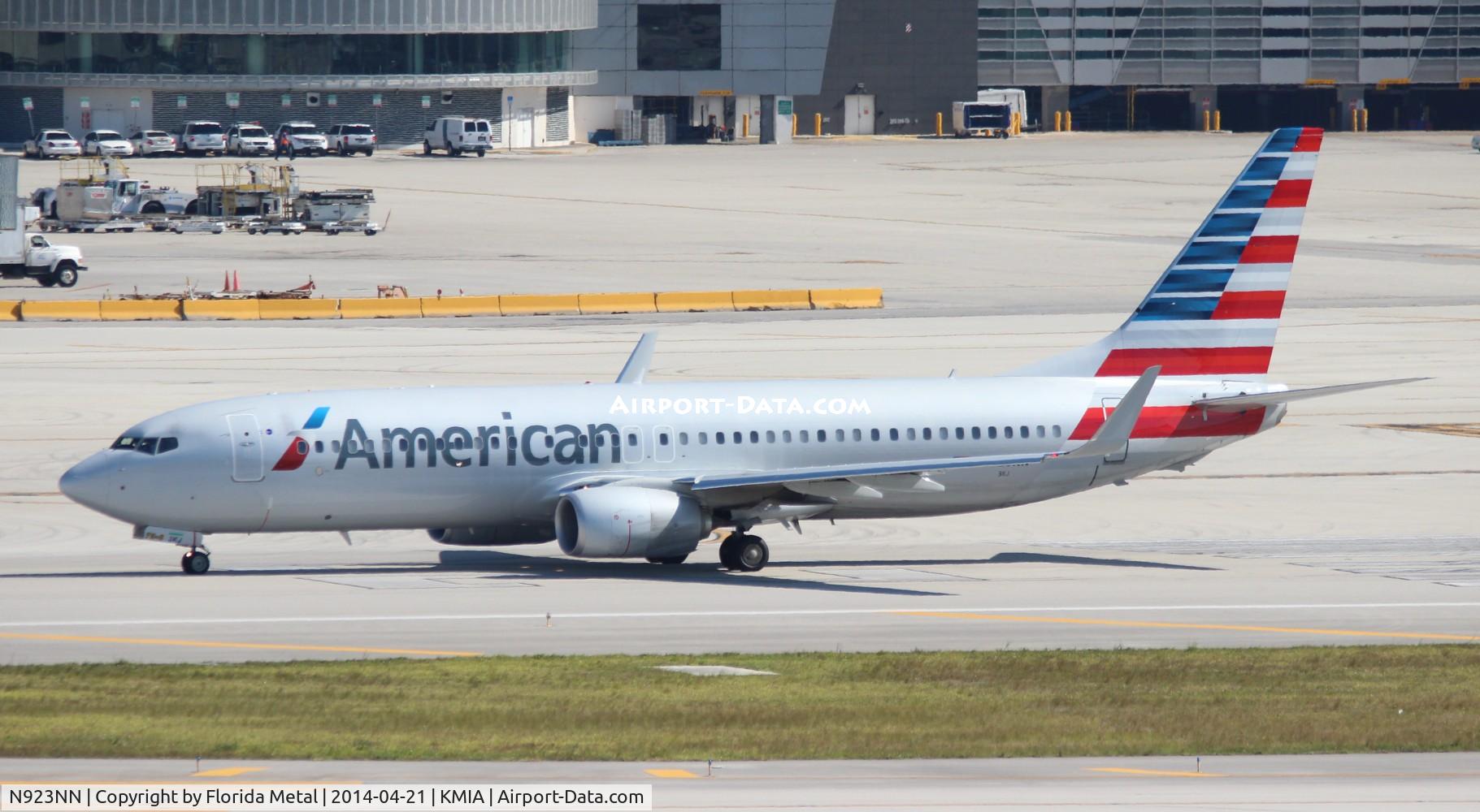 N923NN, 2013 Boeing 737-823 C/N 31167, MIA spotting