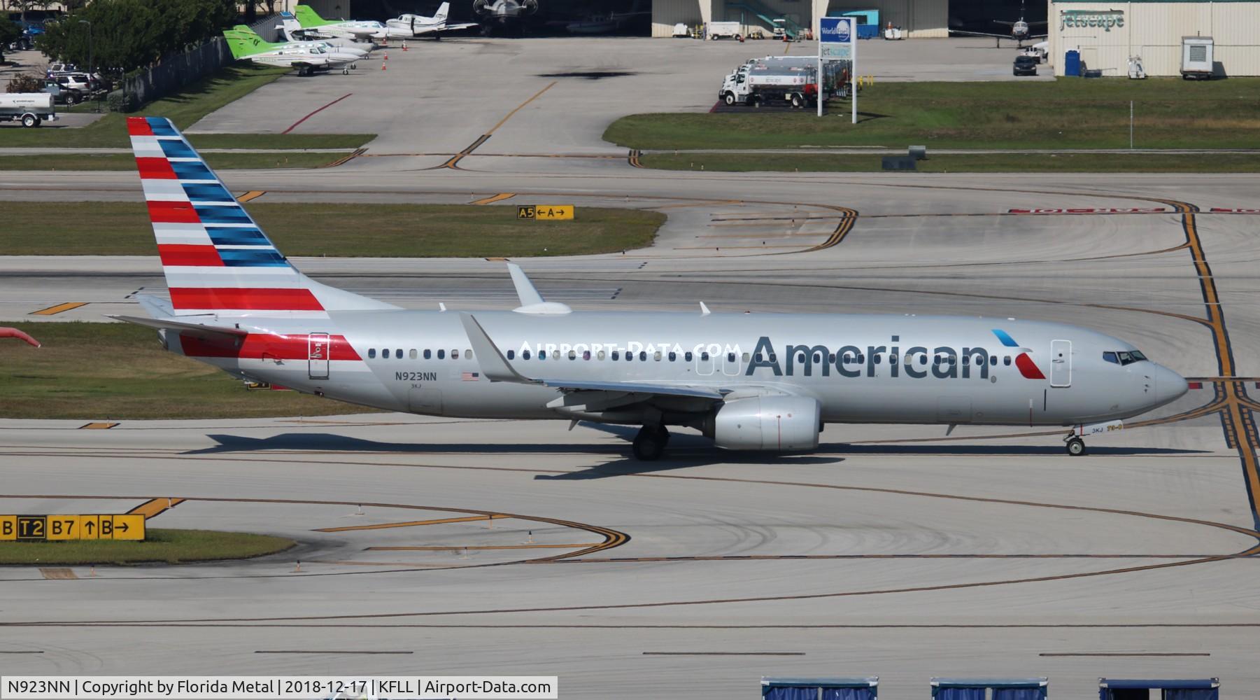 N923NN, 2013 Boeing 737-823 C/N 31167, FLL spotting