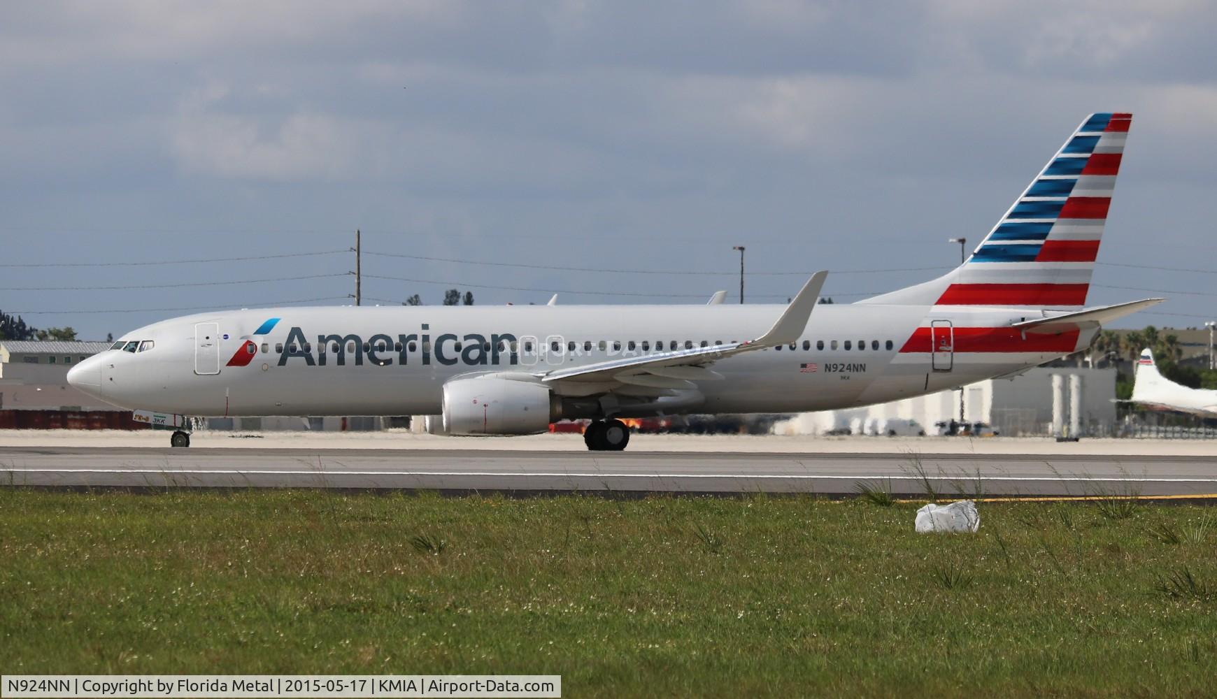 N924NN, 2013 Boeing 737-823 C/N 33486, MIA spotting