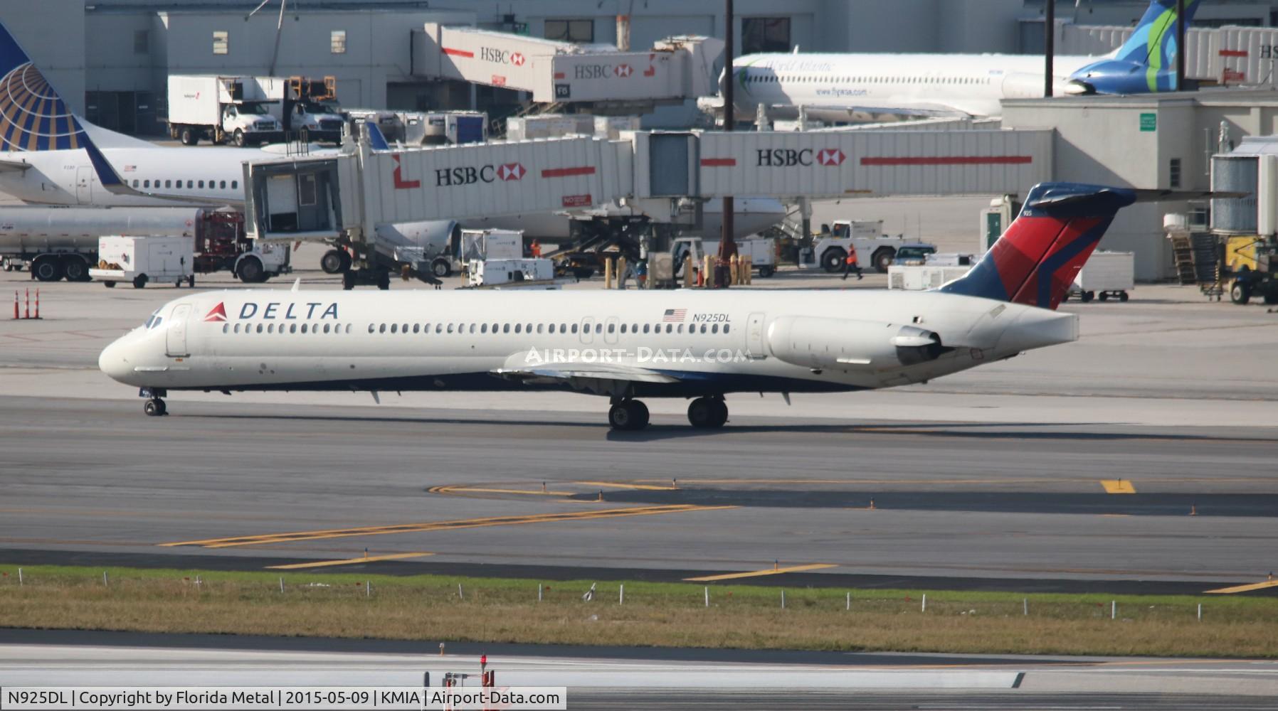 N925DL, 1988 McDonnell Douglas MD-88 C/N 49712, MIA spotting