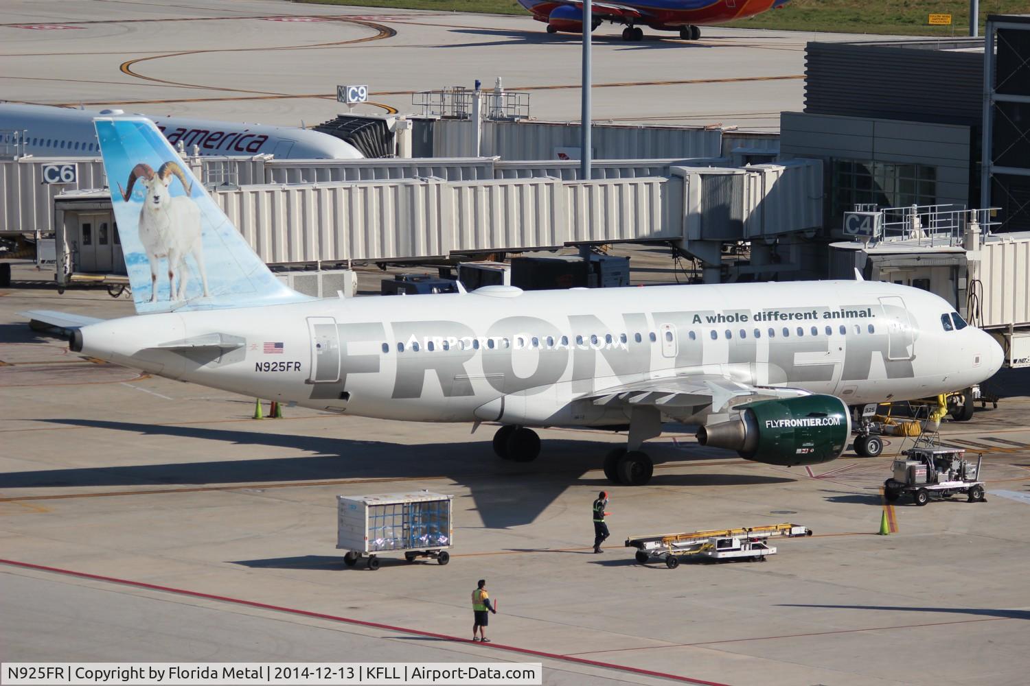 N925FR, 2004 Airbus A319-111 C/N 2103, FLL spotting