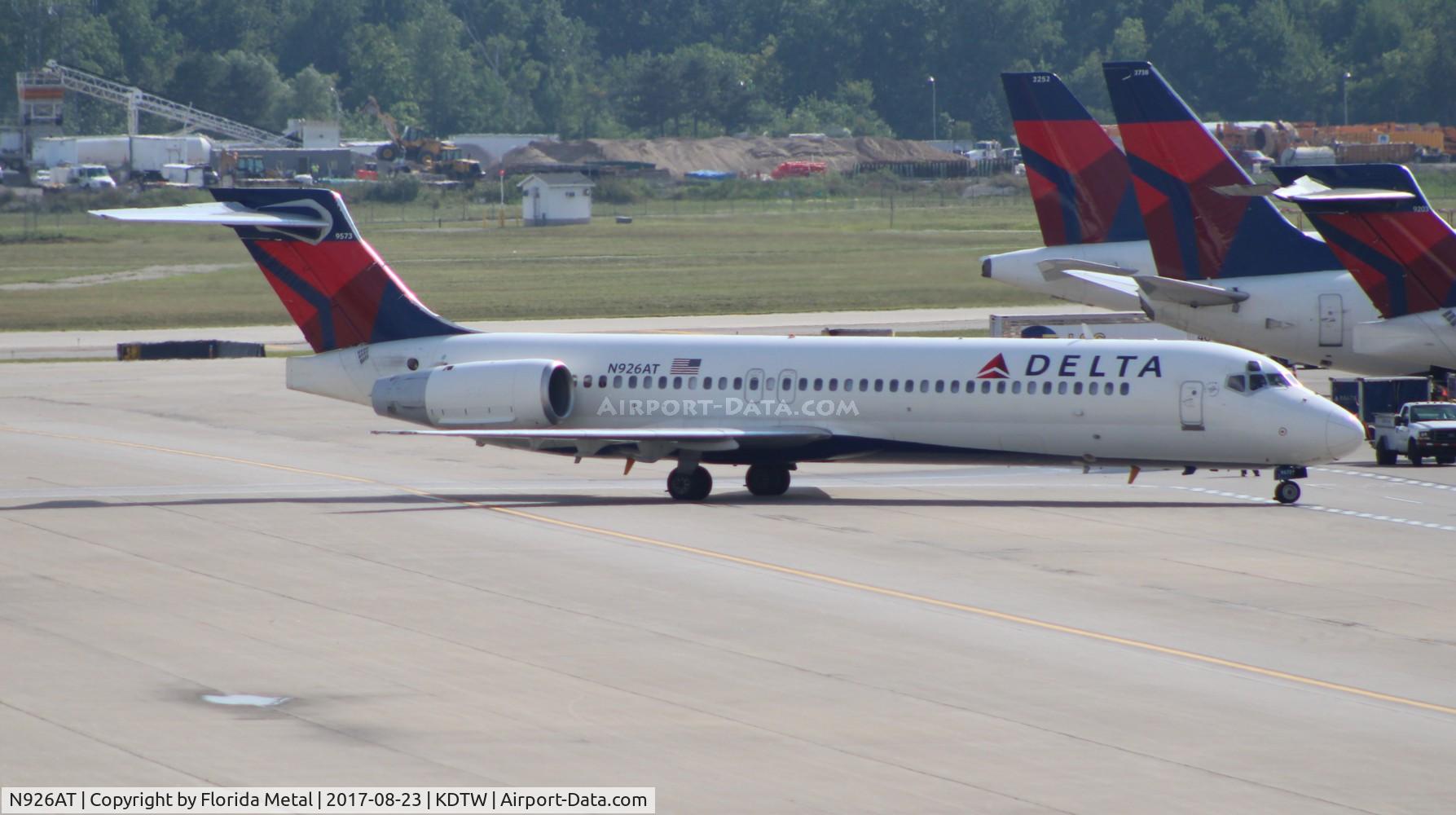 N926AT, 2000 Boeing 717-200 C/N 55078, DTW spotting
