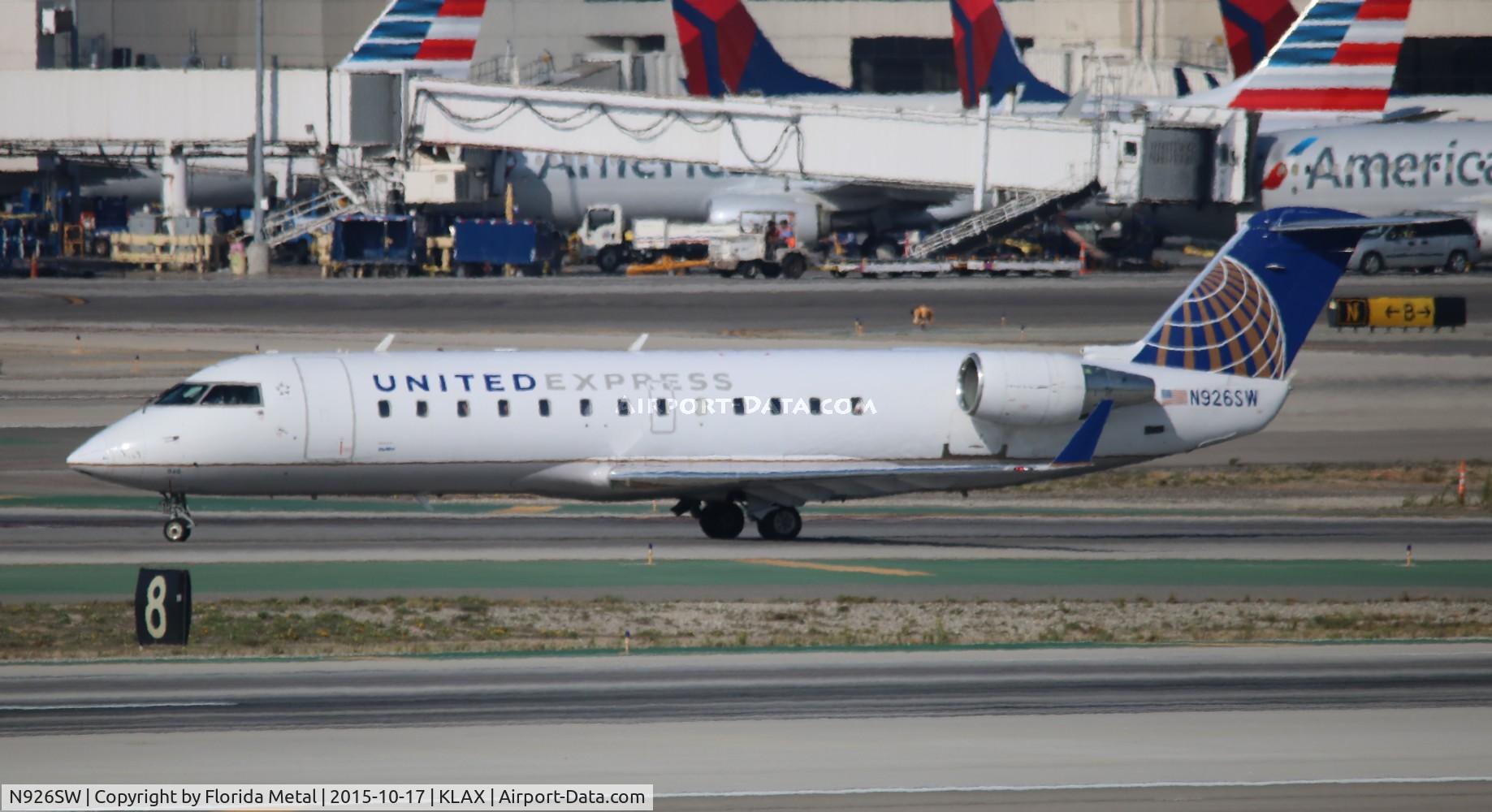 N926SW, 2002 Bombardier CRJ-200LR (CL-600-2B19) C/N 7687, LAX spotting