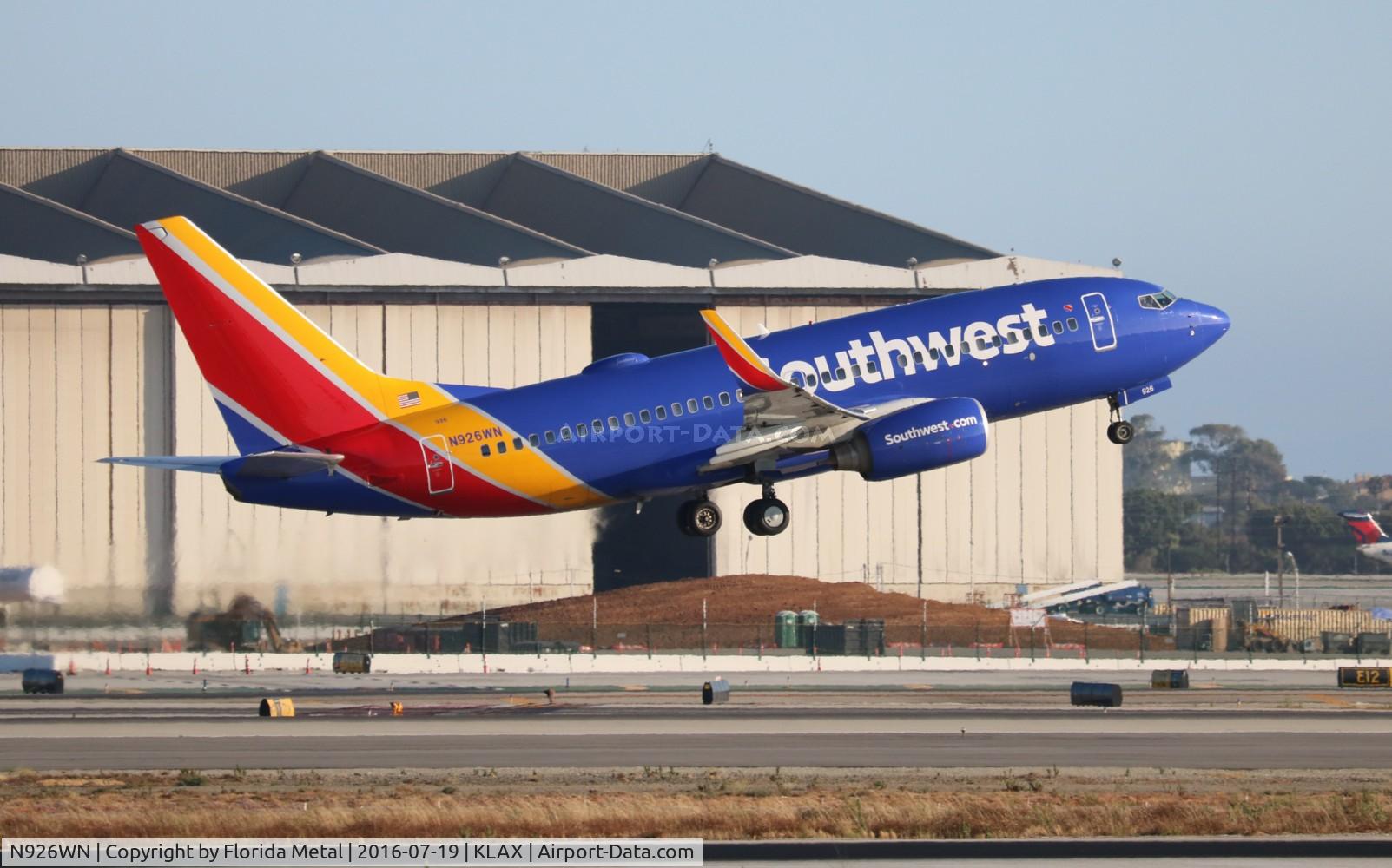 N926WN, 2008 Boeing 737-7H4 C/N 36629, LAX spotting