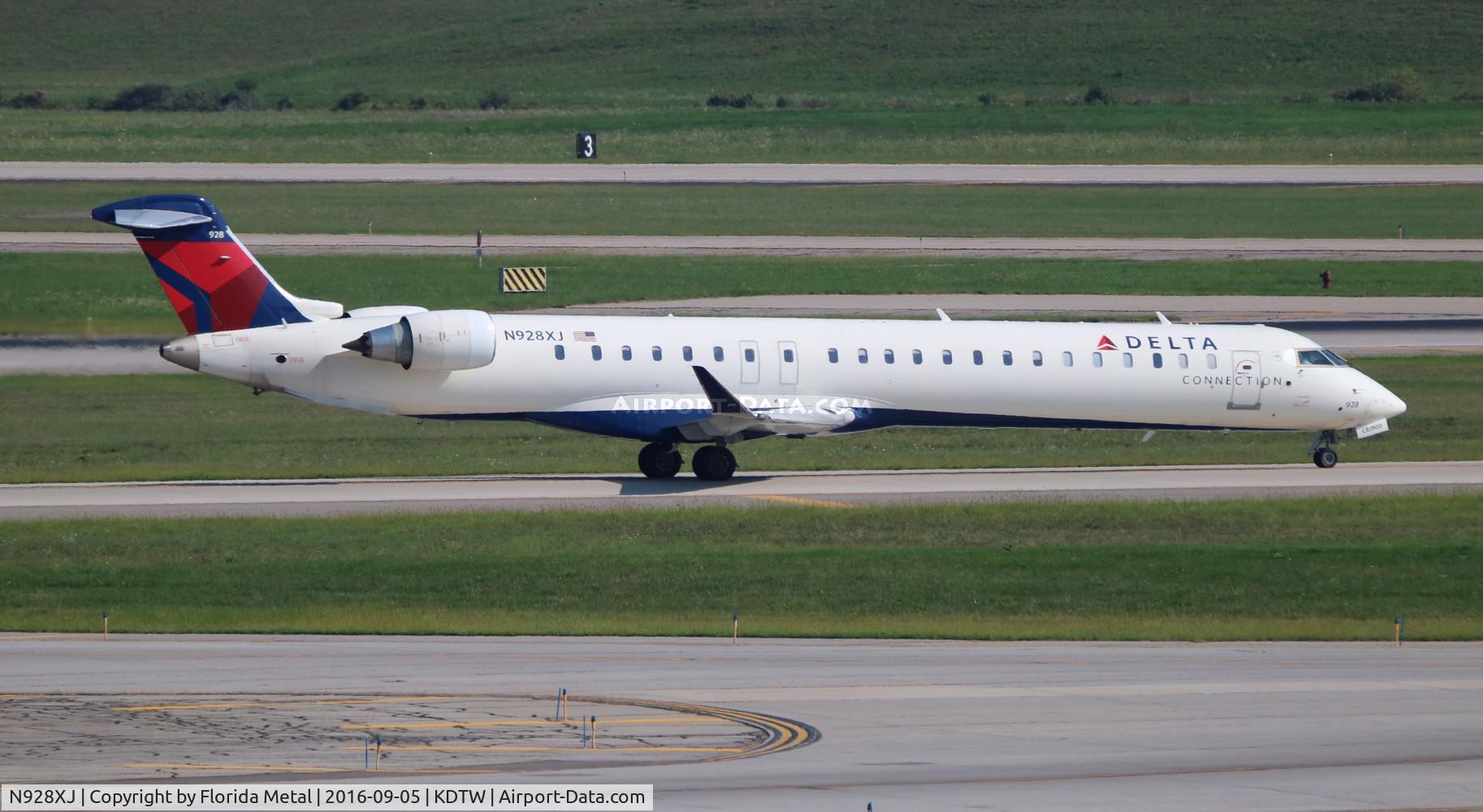 N928XJ, 2008 Bombardier CRJ-900ER (CL-600-2D24) C/N 15190, DTW spotting