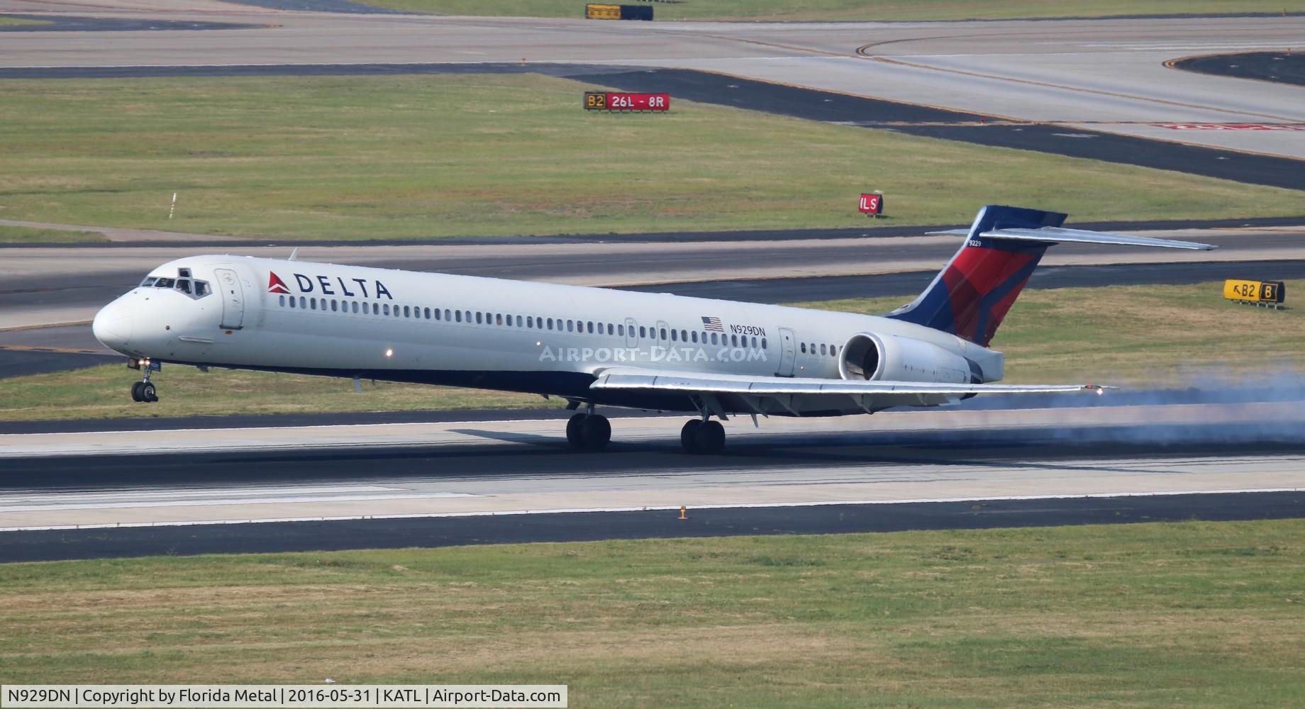 N929DN, 1996 McDonnell Douglas MD-90-30 C/N 53459, ATL spotting