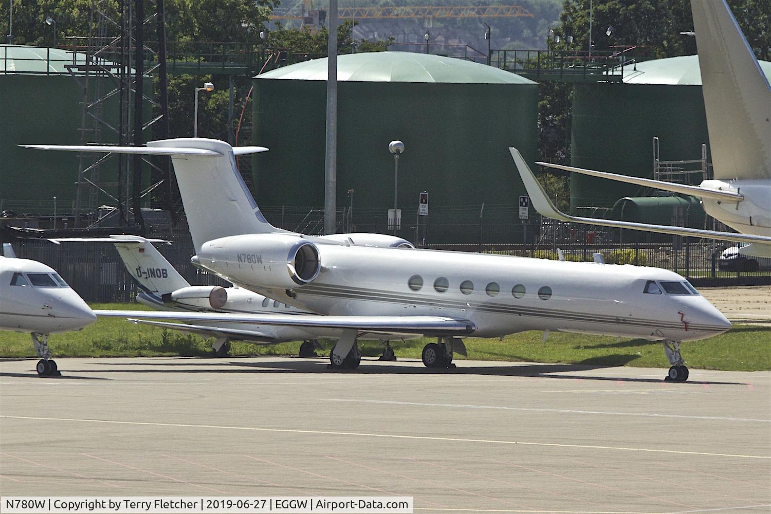 N780W, 1997 Gulfstream Aerospace G-V C/N 530, at Luton