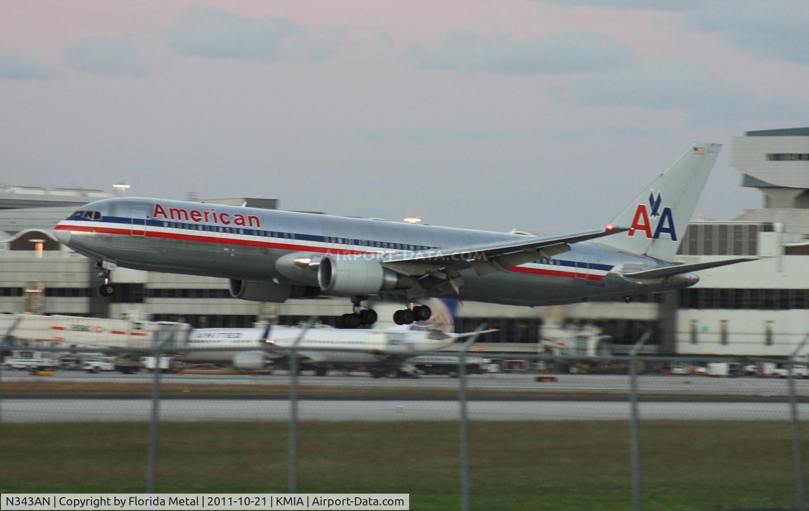 N343AN, 2003 Boeing 767-323 C/N 33082, MIA Spotting