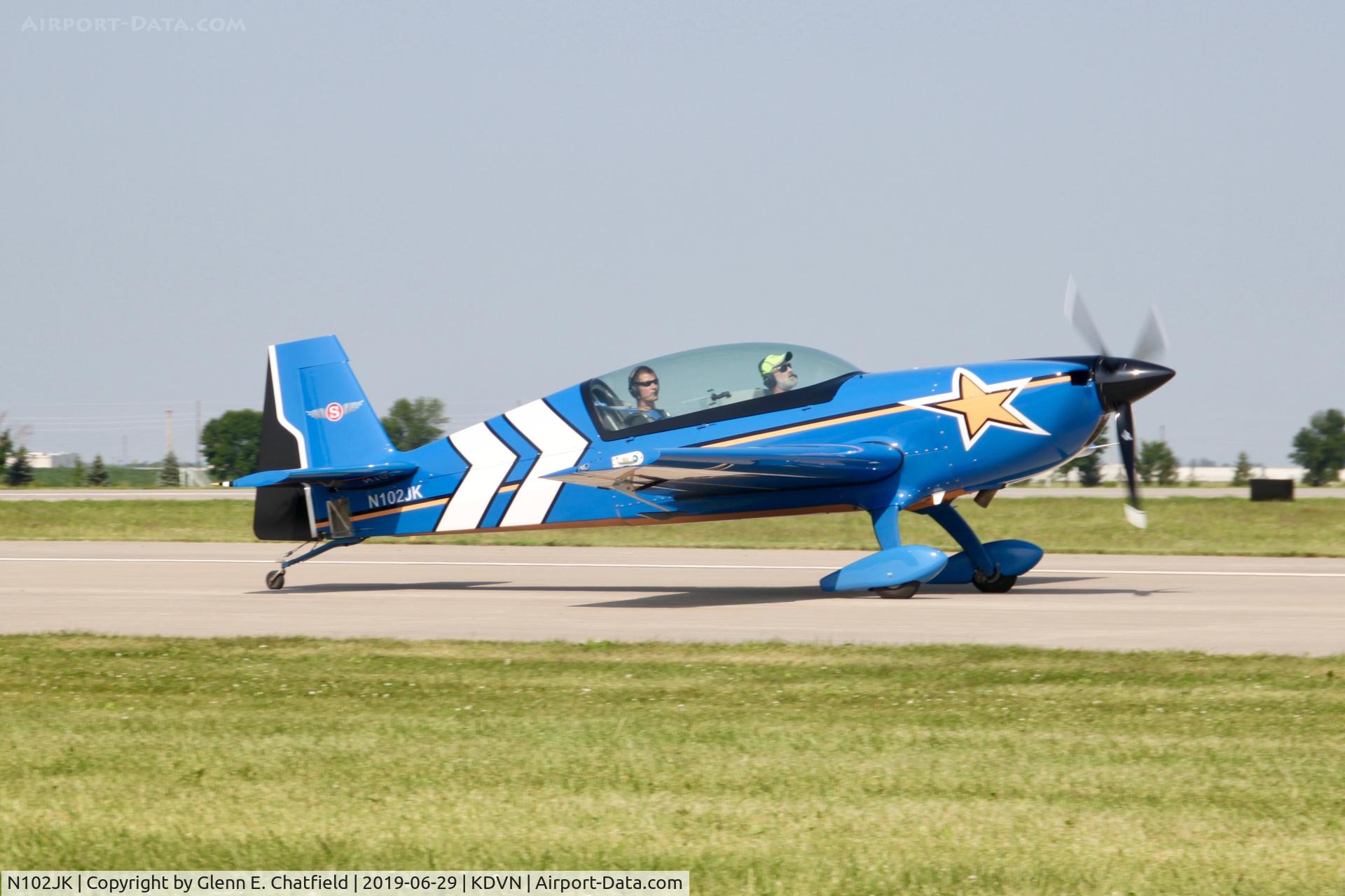 N102JK, 2007 Extra EA-300L C/N 1250, At the Quad Cities Air Show