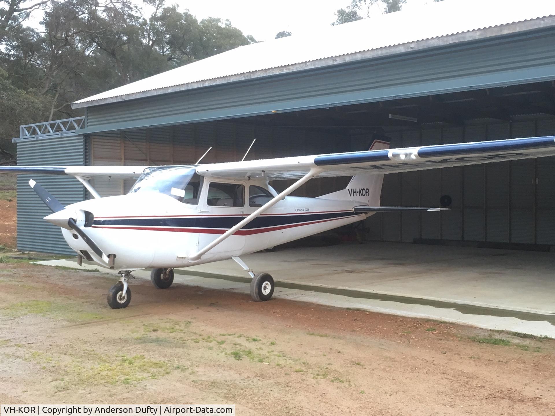 VH-KOR, 1966 Cessna 172H C/N 17255496, KOR 2018