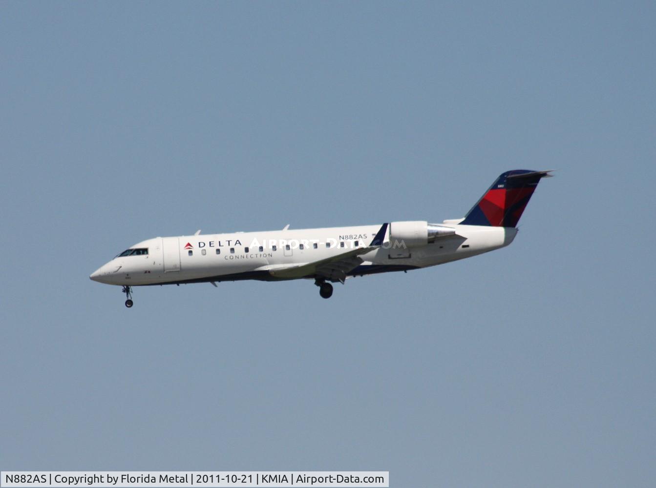 N882AS, 2001 Bombardier CRJ-200ER (CL-600-2B19) C/N 7503, MIA spotting