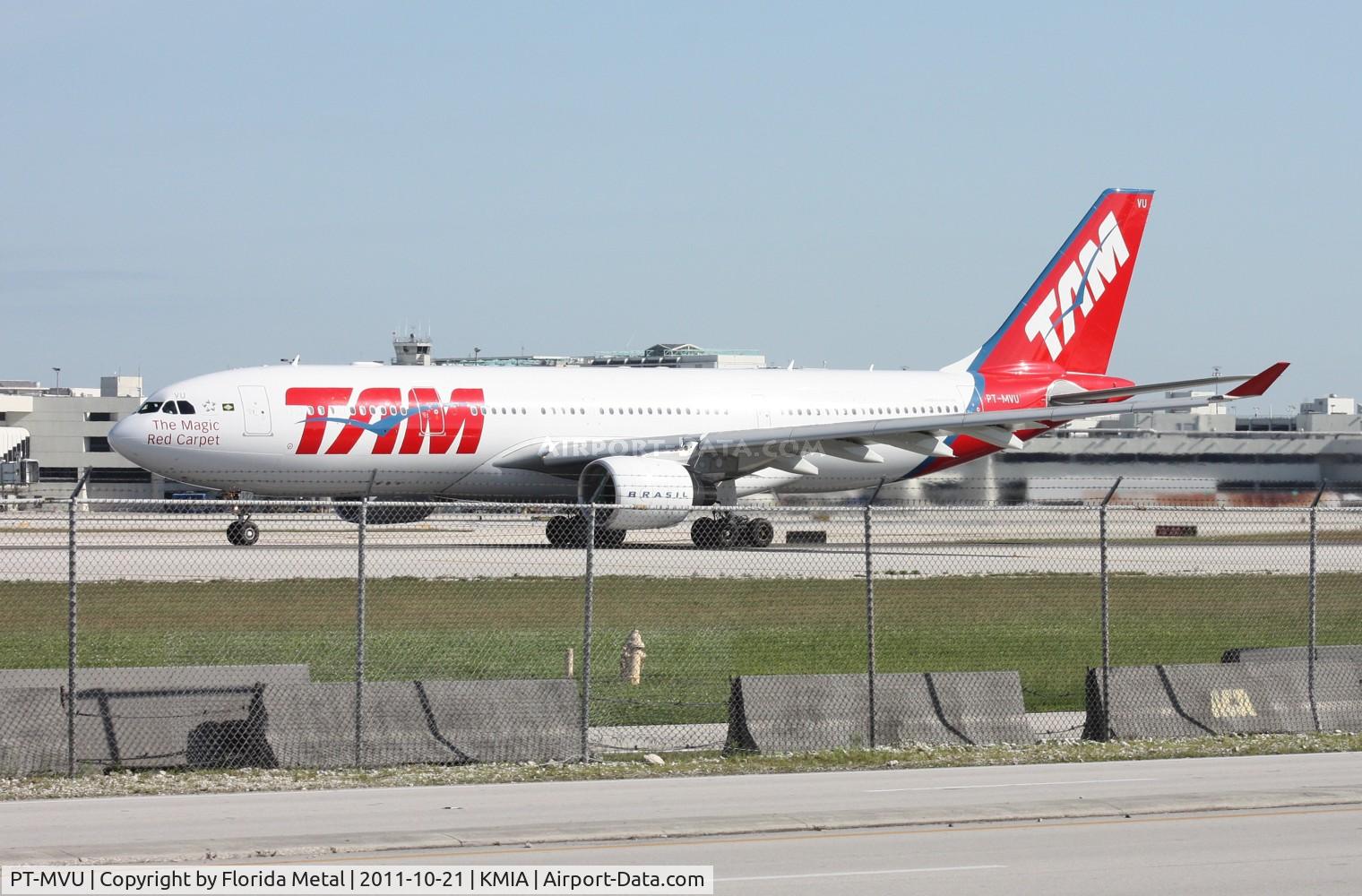 PT-MVU, 2011 Airbus A330-223 C/N 1213, MIA spotting