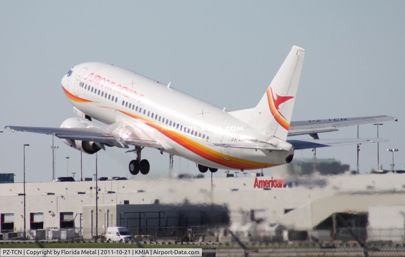 PZ-TCN, 1997 Boeing 737-36N C/N 28668, MIA spotting