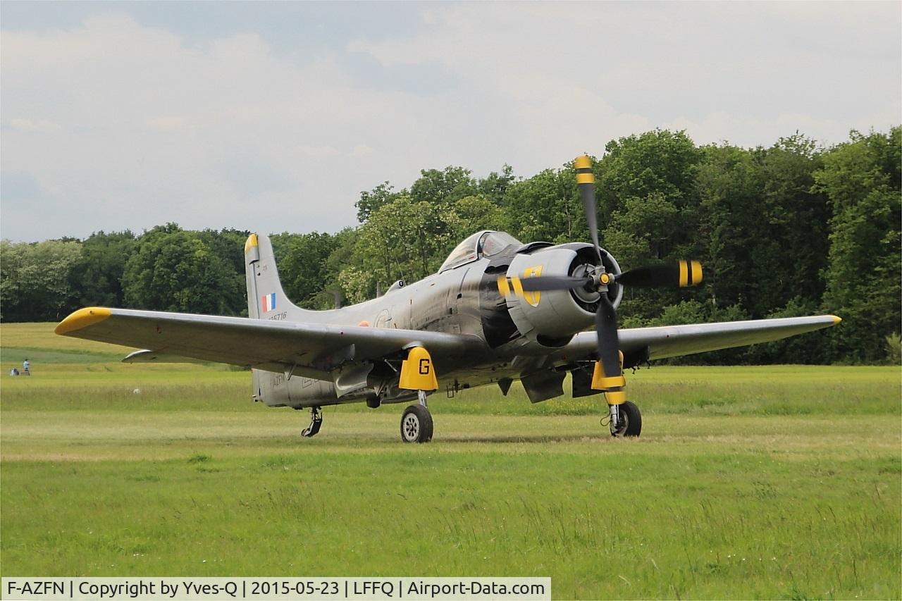 F-AZFN, Douglas AD-4N Skyraider C/N 7609, Douglas AD-4N Skyraider, Taxiing to parking area, La Ferté-Alais airfield (LFFQ) Airshow 2015