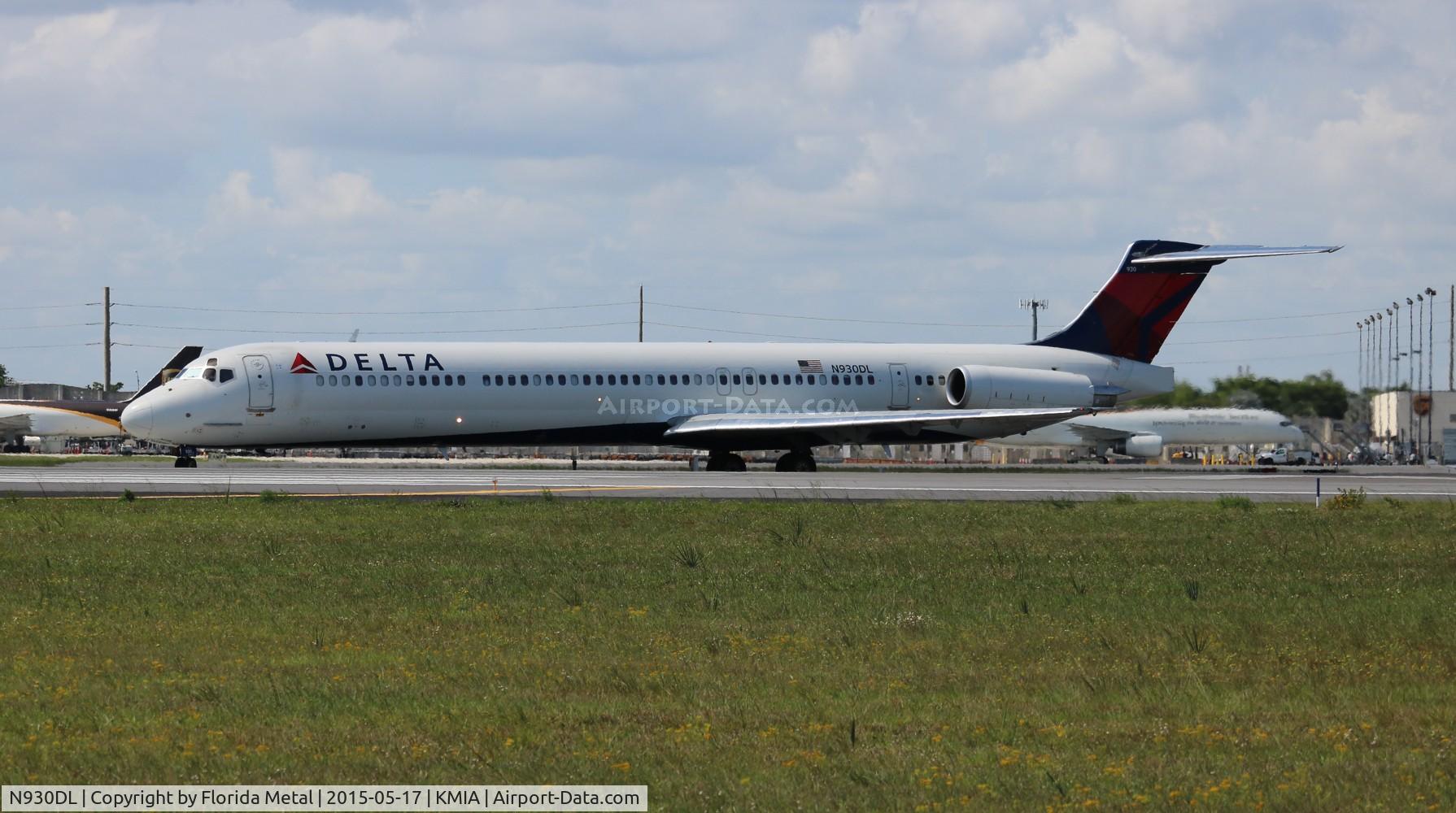 N930DL, 1988 McDonnell Douglas MD-88 C/N 49717, MIA spotting