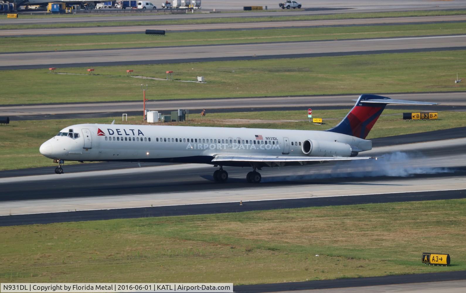N931DL, 1988 McDonnell Douglas MD-88 C/N 49718, ATL spotting