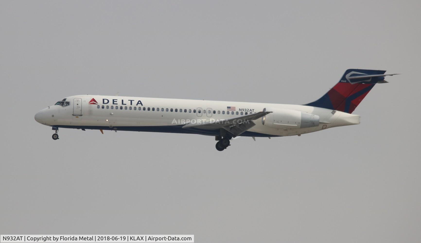 N932AT, 2000 Boeing 717-200 C/N 55073, LAX spotting