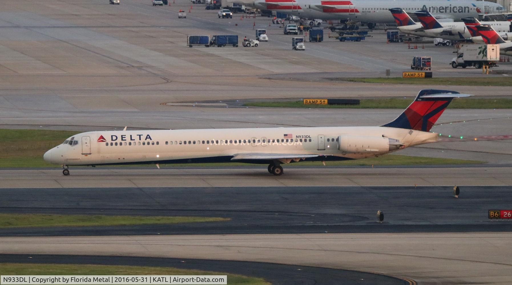 N933DL, 1989 McDonnell Douglas MD-88 C/N 49720, ATL spotting