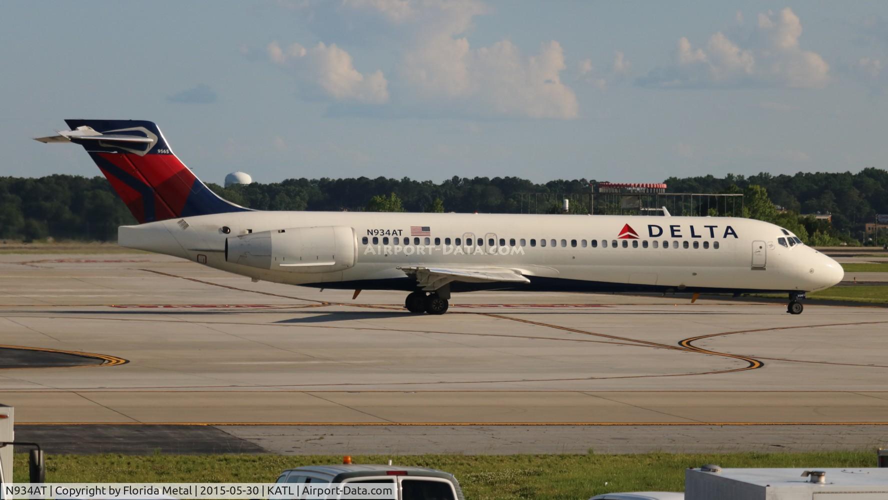 N934AT, 2000 Boeing 717-200 C/N 55070, ATL spotting