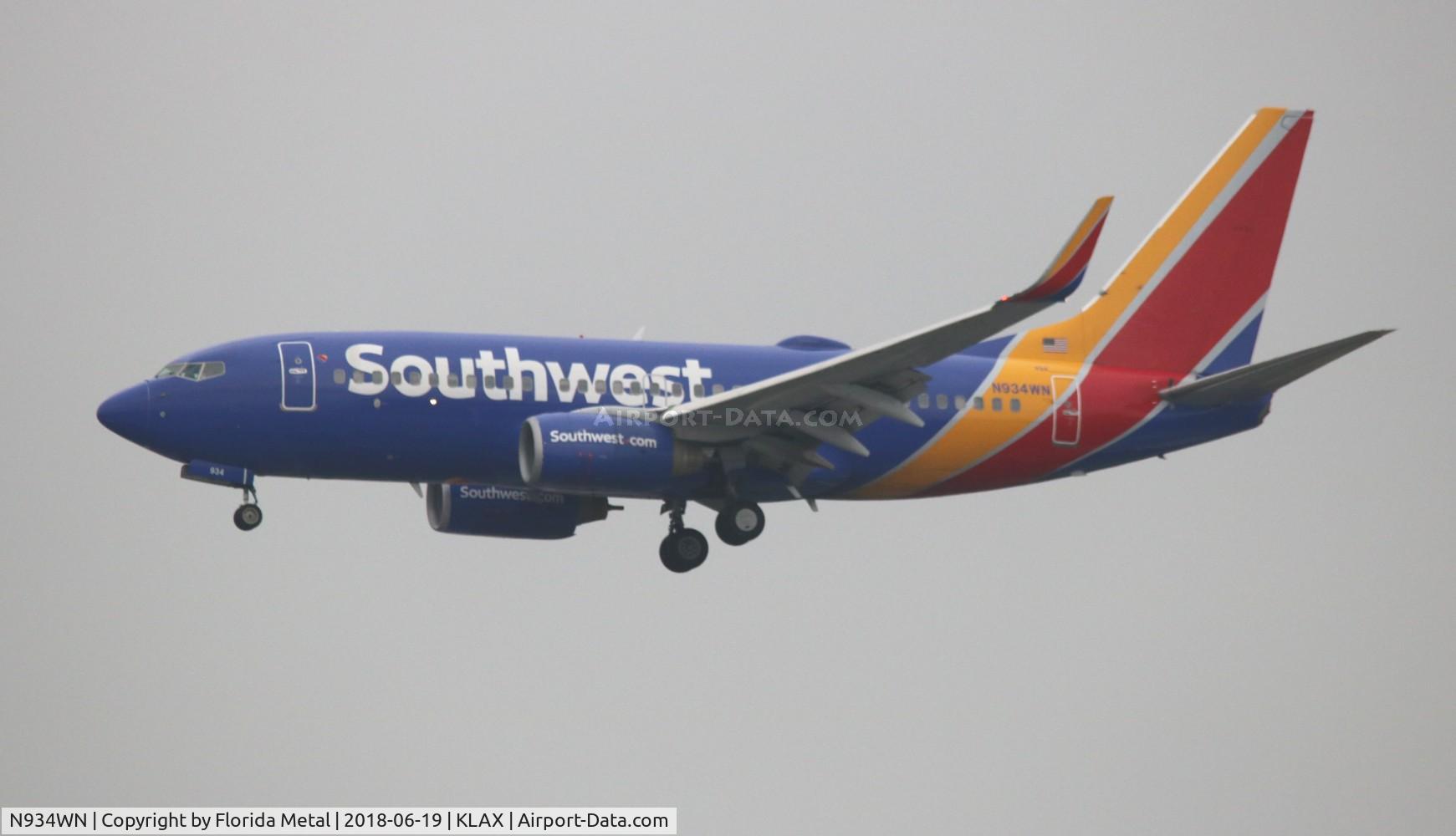 N934WN, 2009 Boeing 737-7H4 C/N 36642, LAX spotting