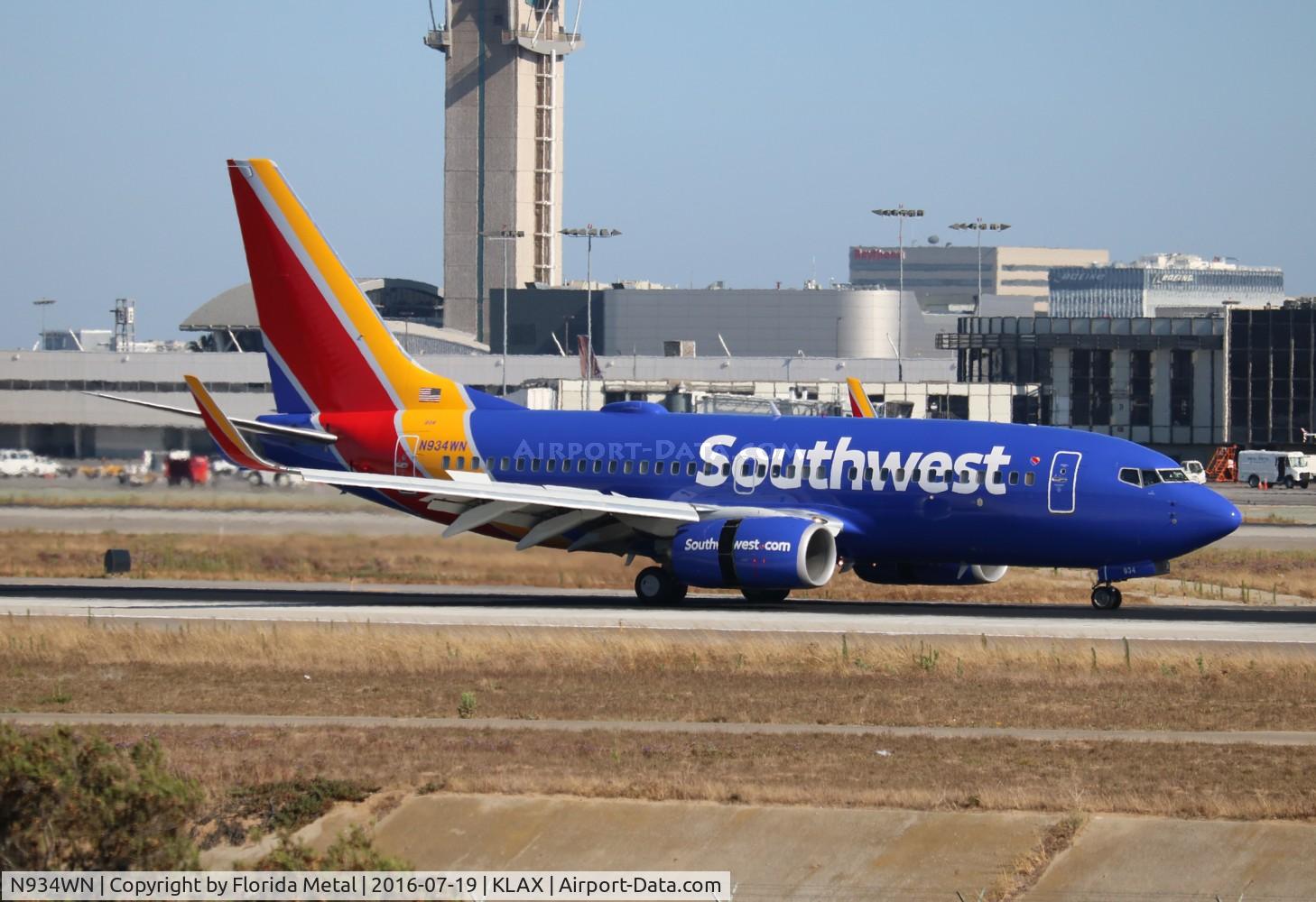 N934WN, 2009 Boeing 737-7H4 C/N 36642, LAX spotting