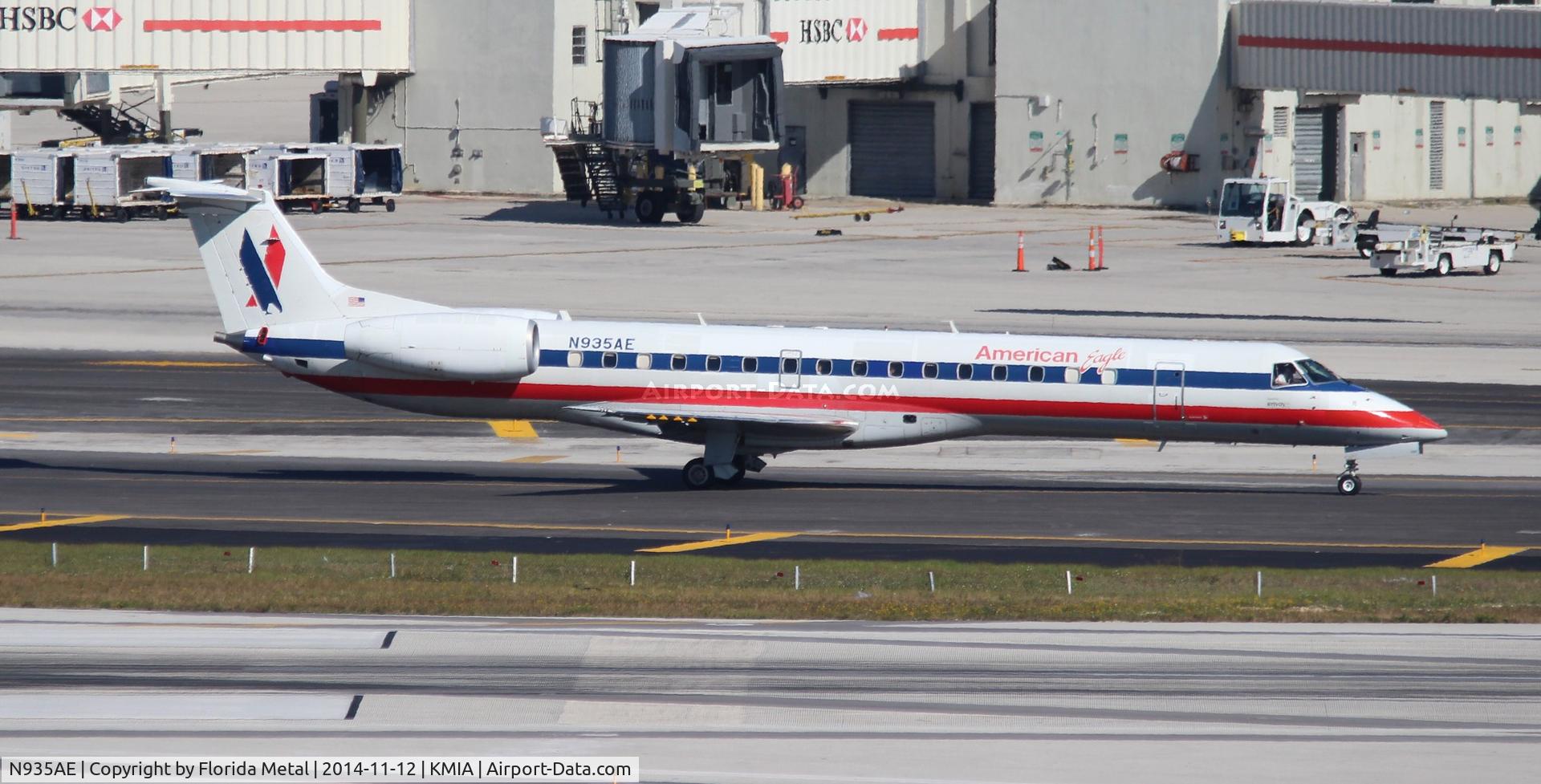 N935AE, 2005 Embraer ERJ-145LR (EMB-145LR) C/N 14500920, MIA spotting