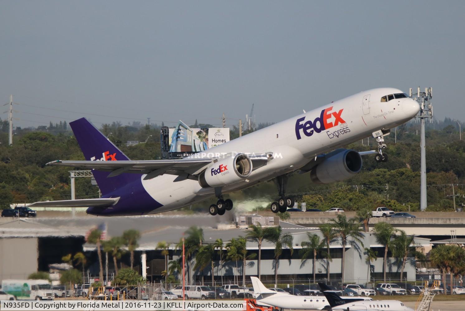 N935FD, 1983 Boeing 757-2T7 C/N 22780, FLL spotting