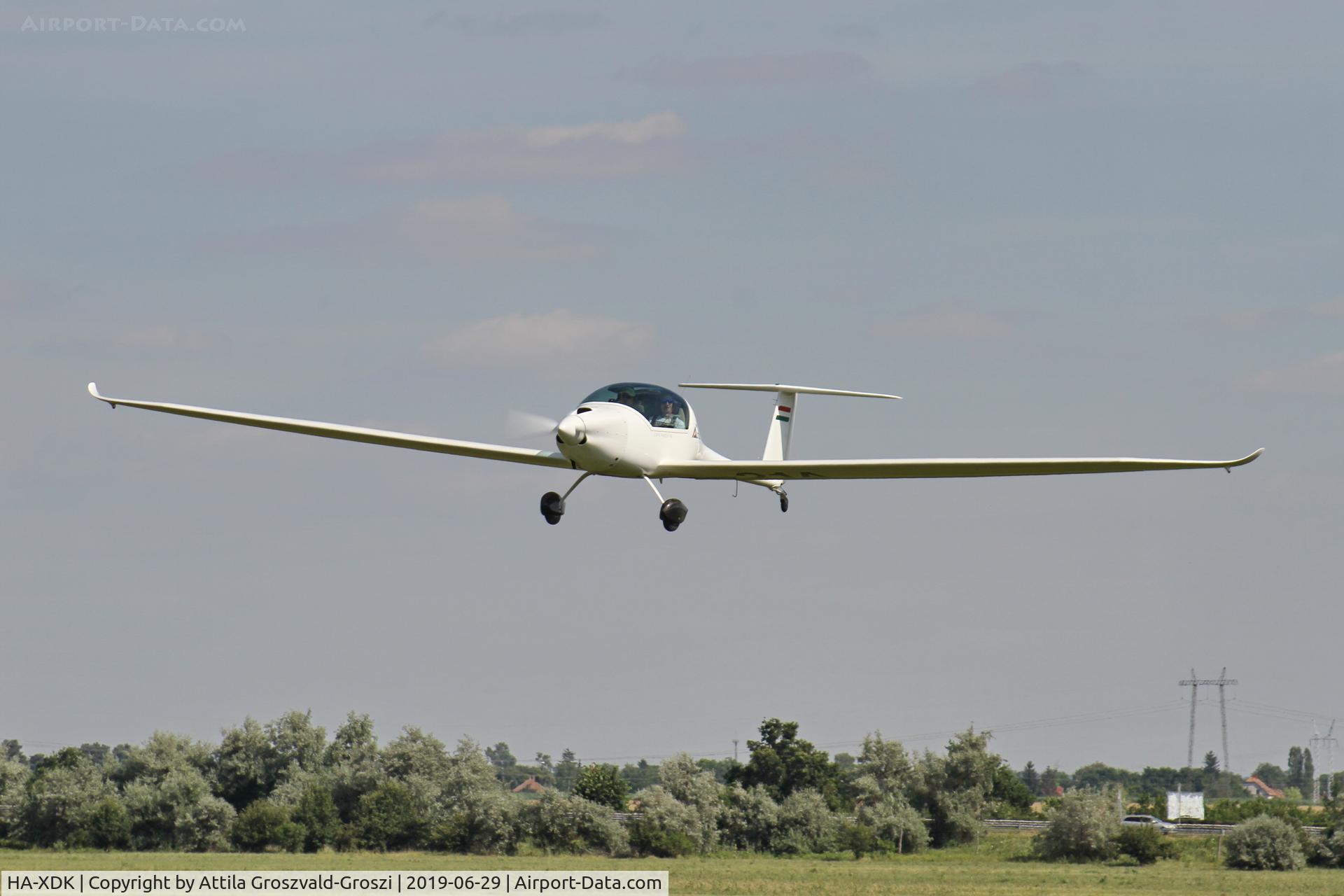 HA-XDK, 2017 Omikron-Dokk Altus C/N 001, Balatonfökajár Airfield, Hungary