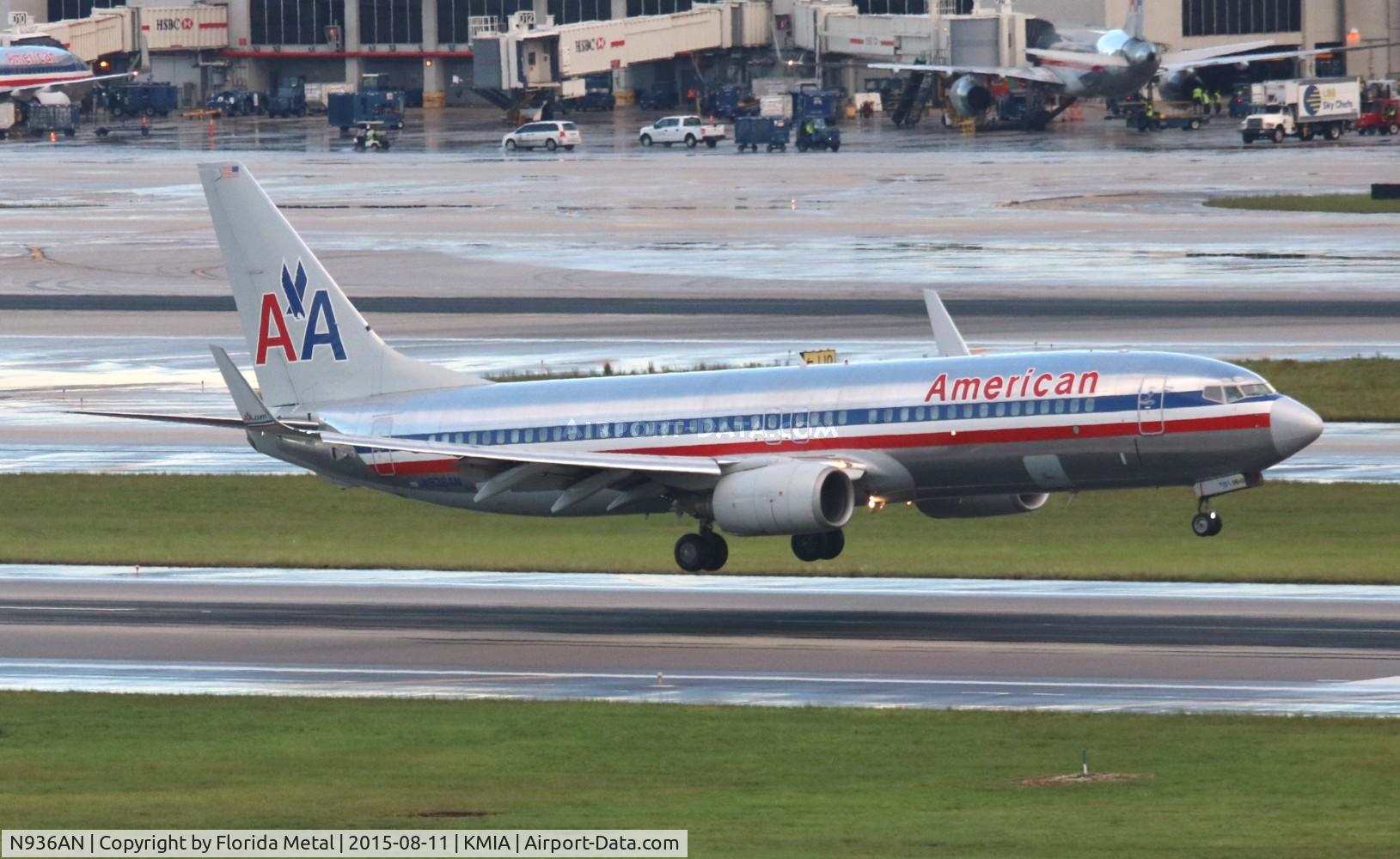 N936AN, 2000 Boeing 737-823 C/N 29532, MIA spotting
