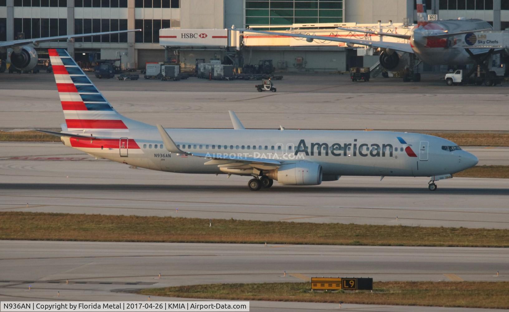 N936AN, 2000 Boeing 737-823 C/N 29532, MIA spotting