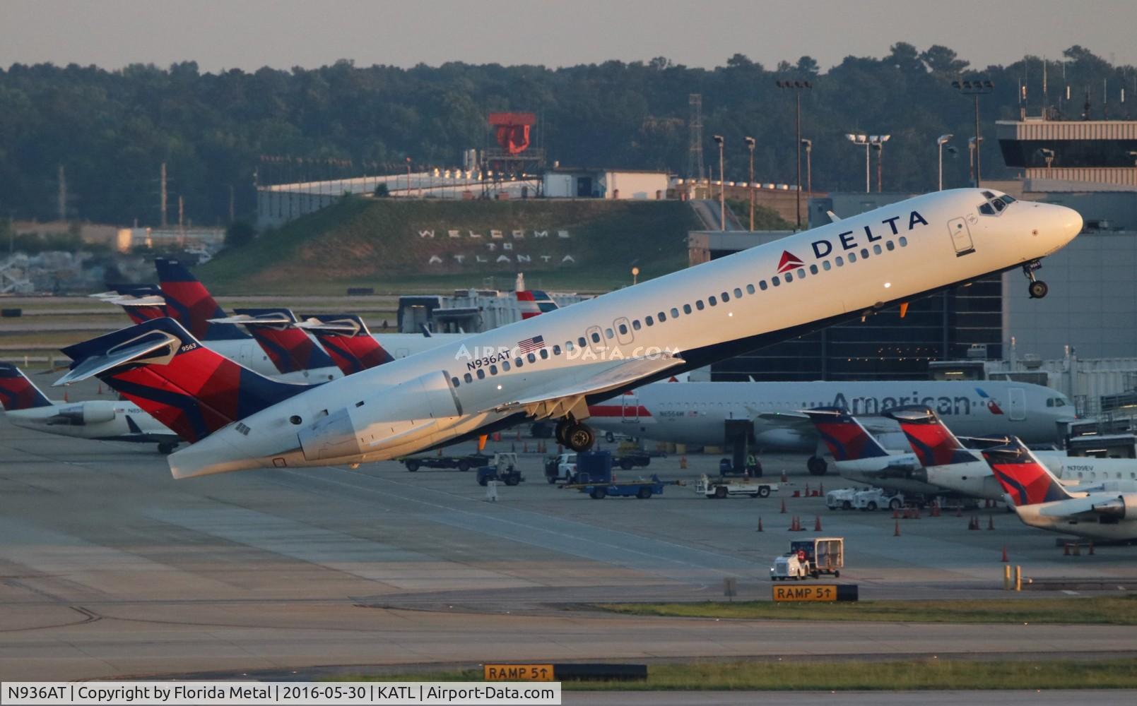 N936AT, 1999 Boeing 717-200 C/N 55058, ATL spotting