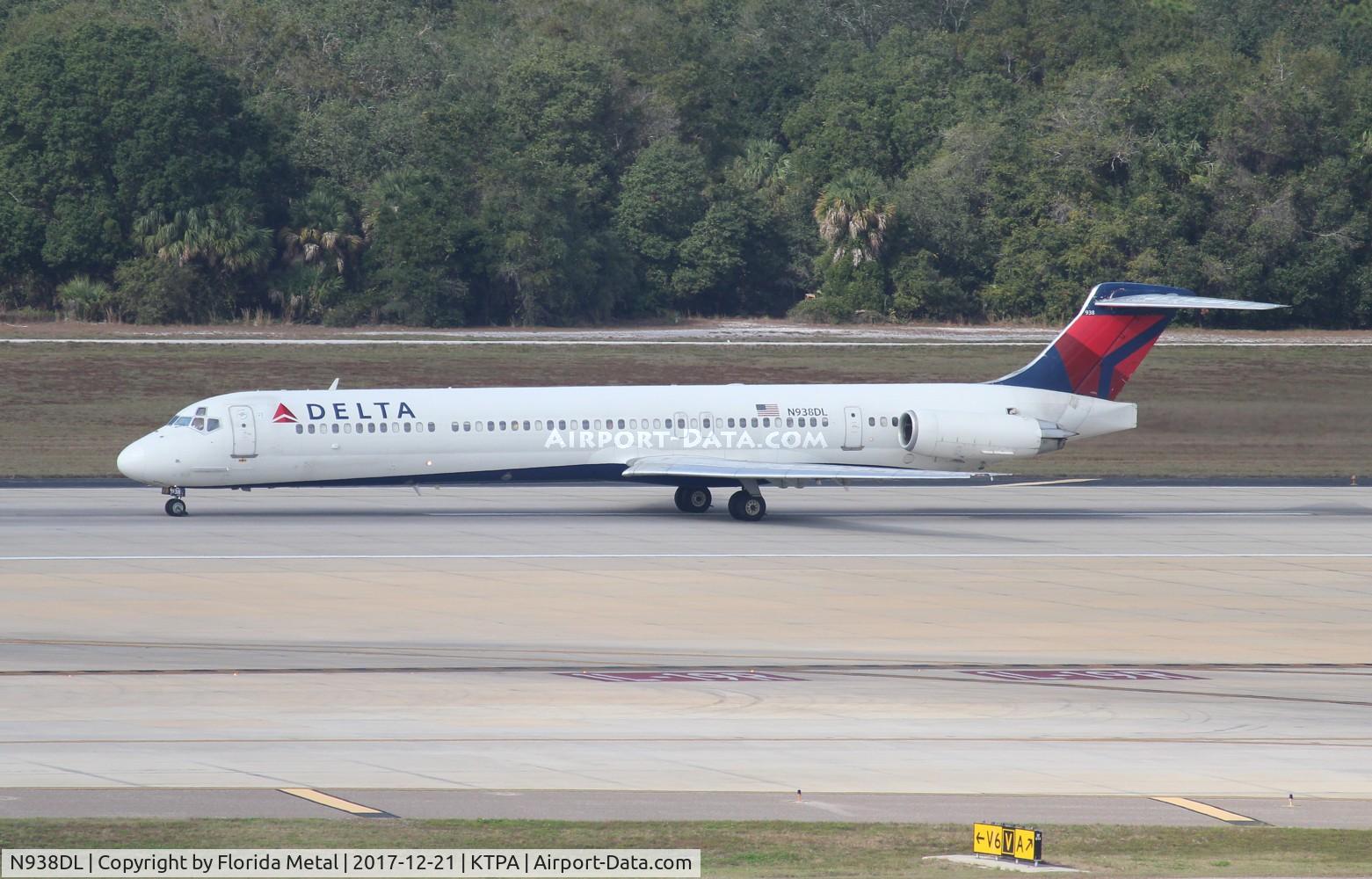 N938DL, 1989 McDonnell Douglas MD-88 C/N 49811, TPA spotting