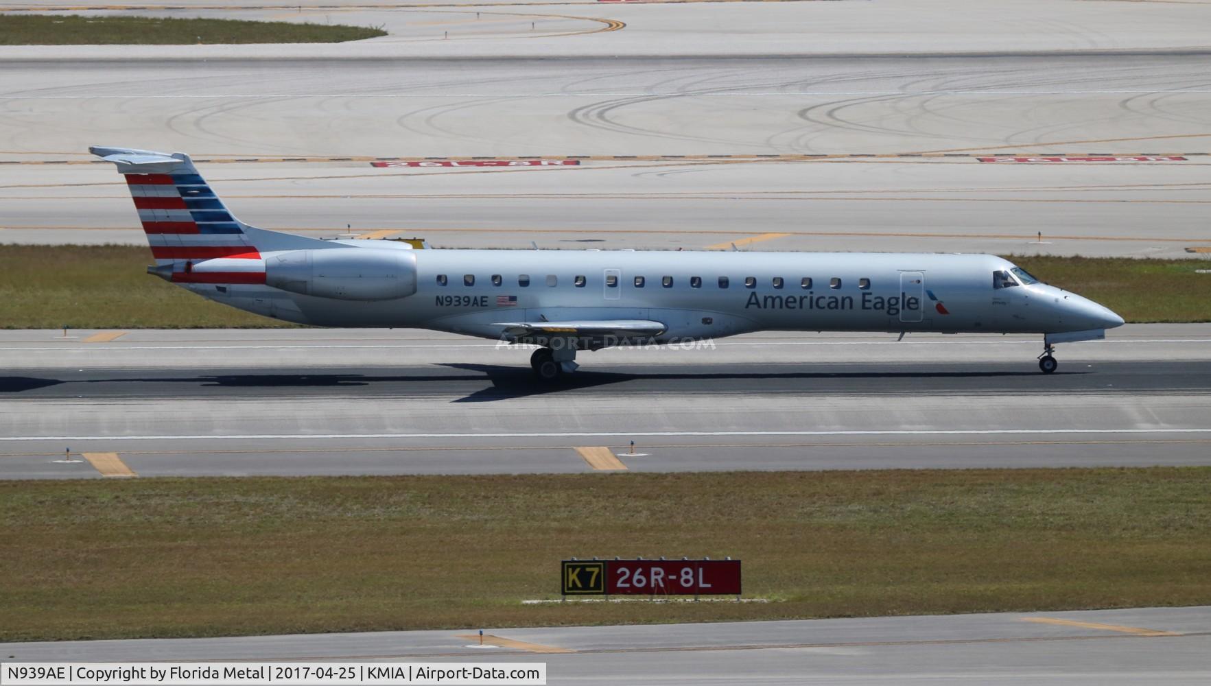 N939AE, 2005 Embraer ERJ-145LR (EMB-145LR) C/N 14500923, MIA spotting