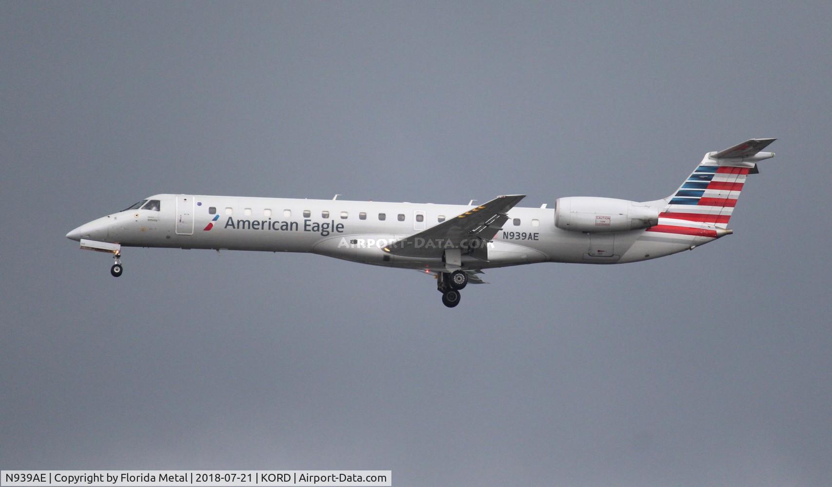 N939AE, 2005 Embraer ERJ-145LR (EMB-145LR) C/N 14500923, ORD spotting