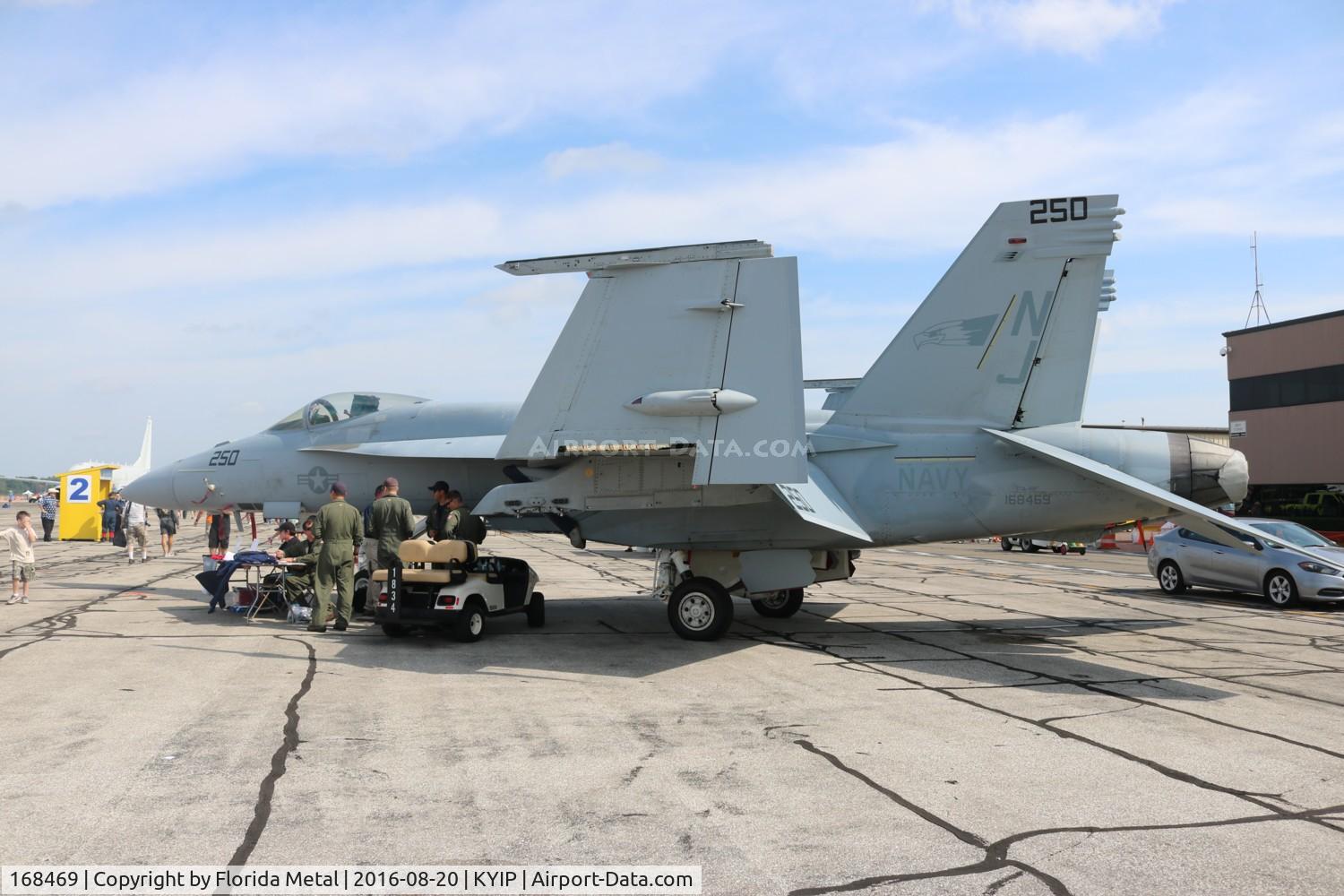 168469, Boeing F/A-18E Super Hornet C/N E226, Thunder Over Michigan 2016