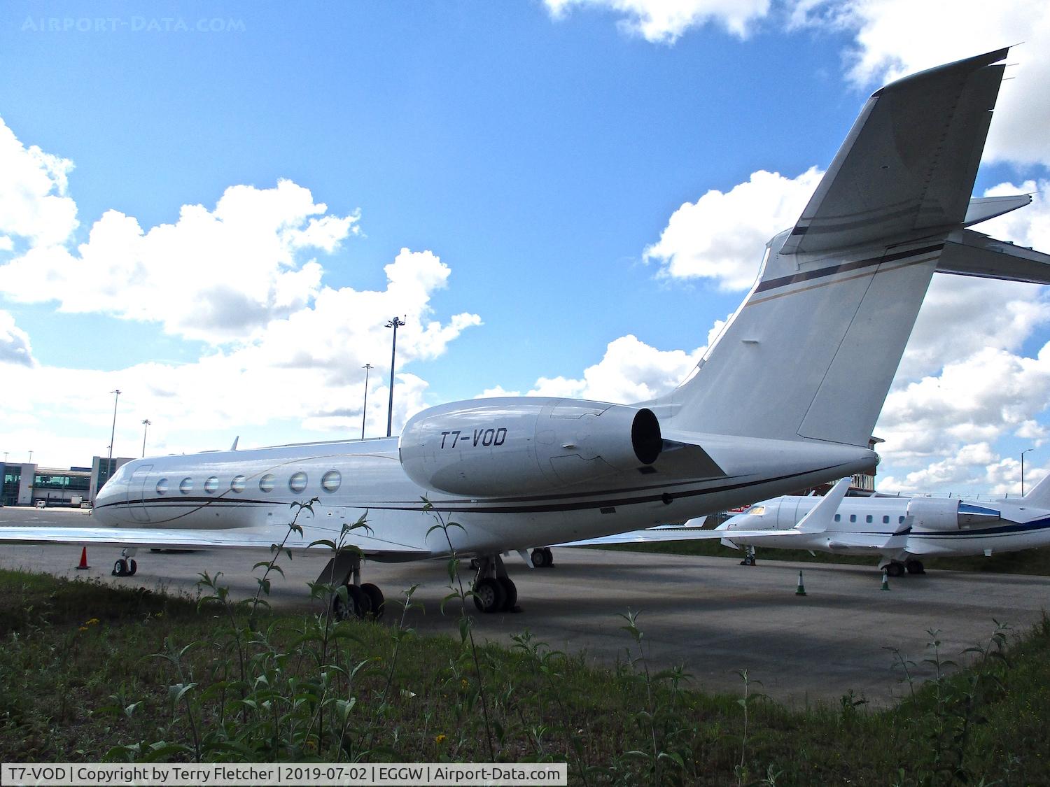 T7-VOD, Gulfstream Aerospace GV-SP (G550) C/N 5434, at Luton