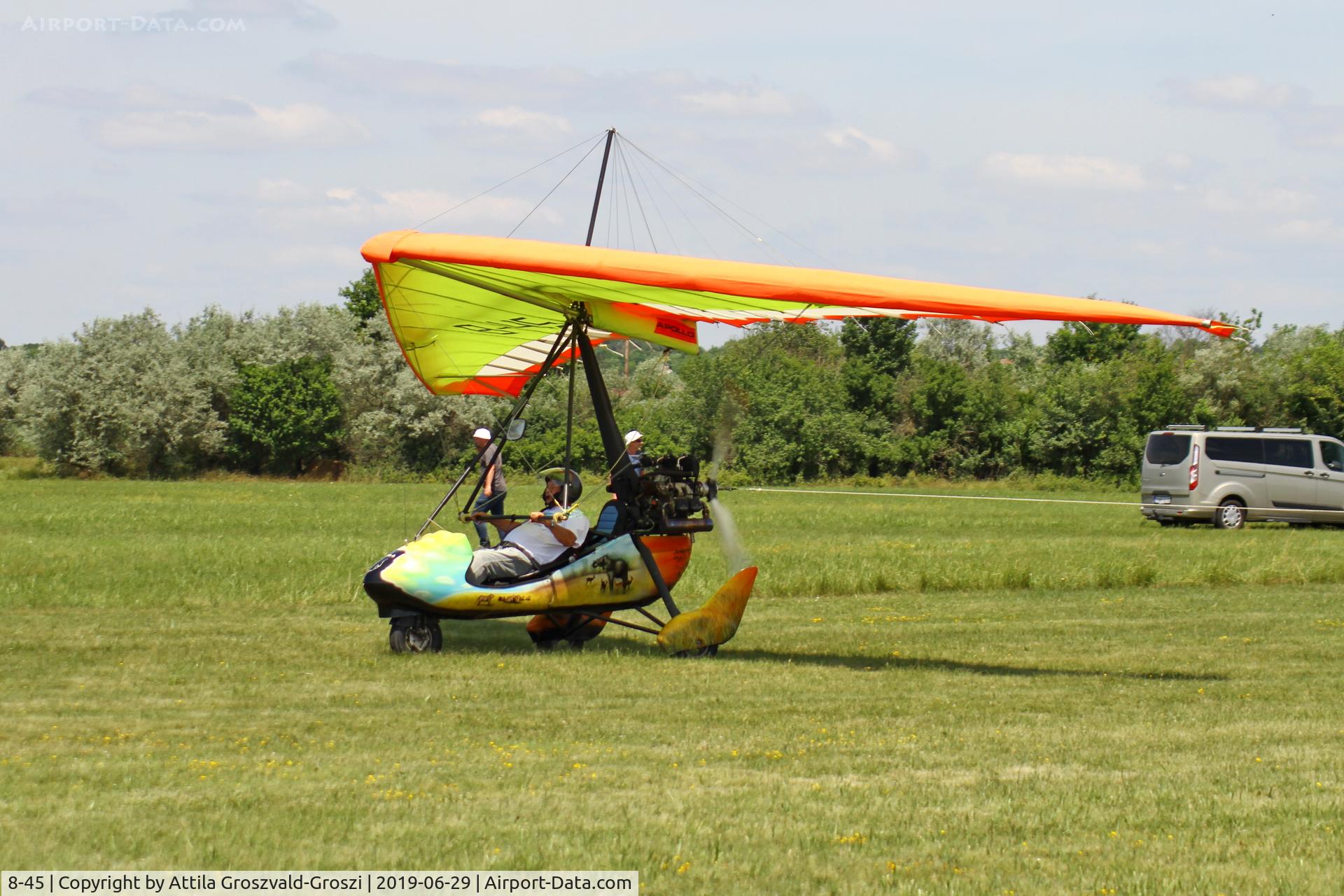 8-45, 2004 Halley Apollo CXMD Racer GT C/N 010804, Balatonfökajár Airfield, Hungary
