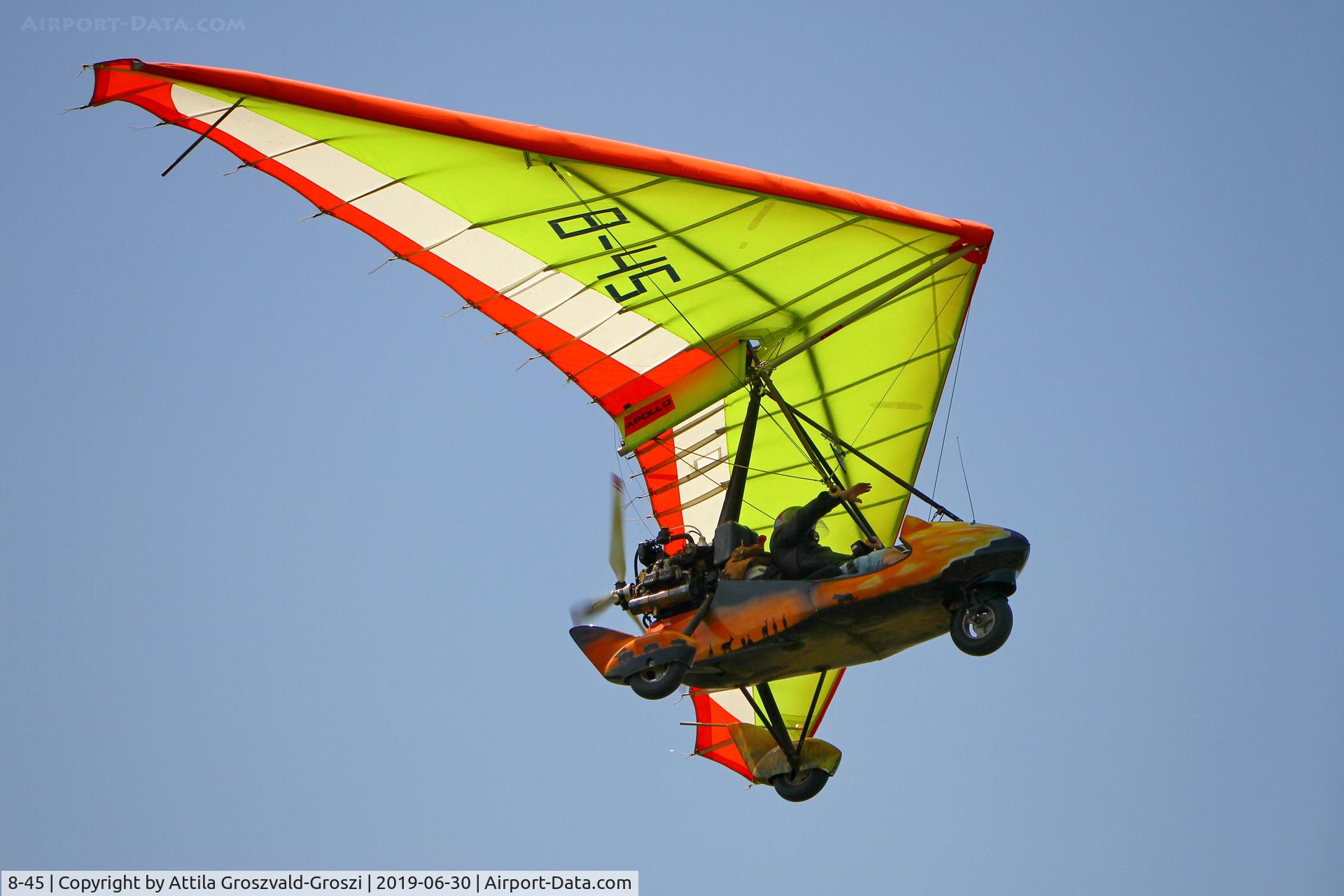 8-45, 2004 Halley Apollo CXMD Racer GT C/N 010804, Balatonfökajár Airfield, Hungary