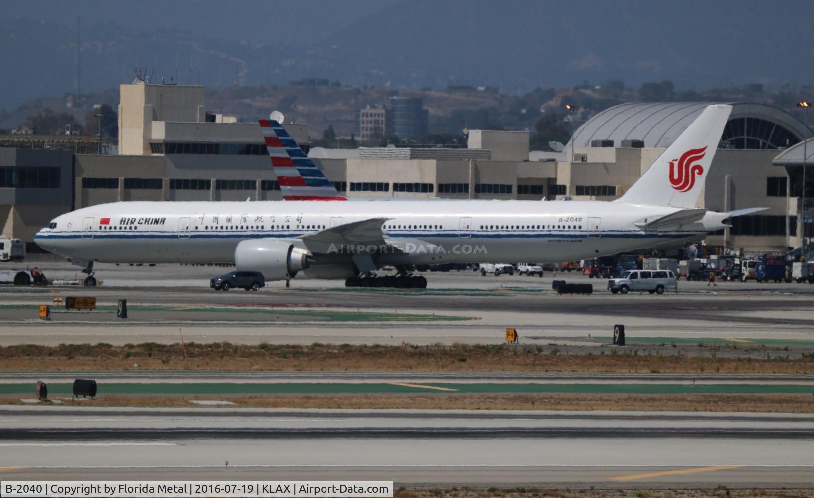 B-2040, 2013 Boeing 777-39L/ER C/N 38680, LAX spotting