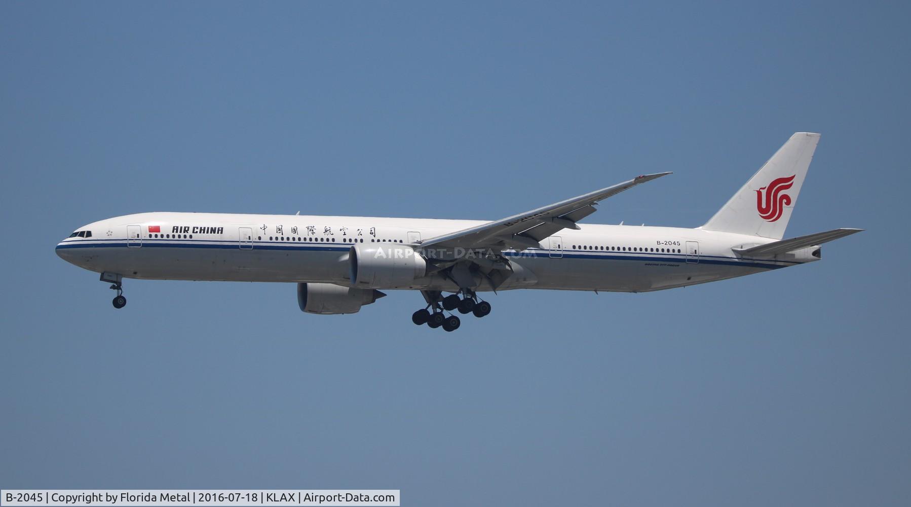 B-2045, 2014 Boeing 777-39L/ER C/N 41443, LAX spotting