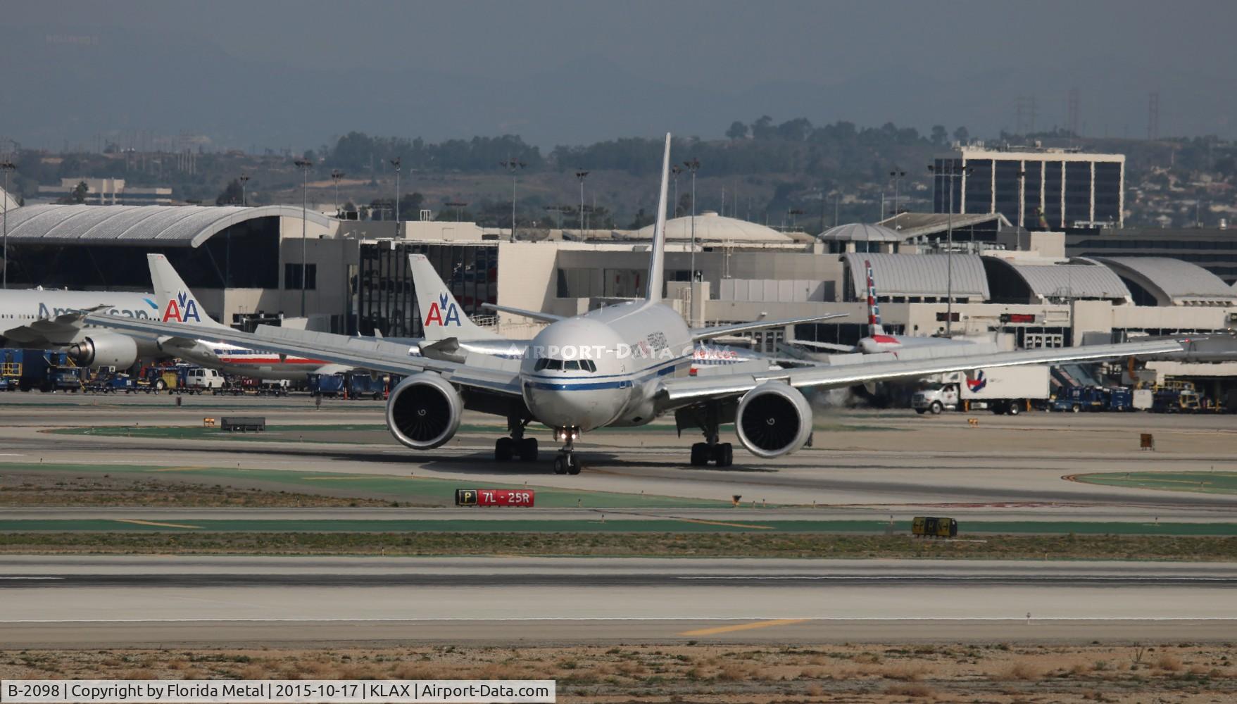 B-2098, 2014 Boeing 777-FFT C/N 44681, LAX spotting